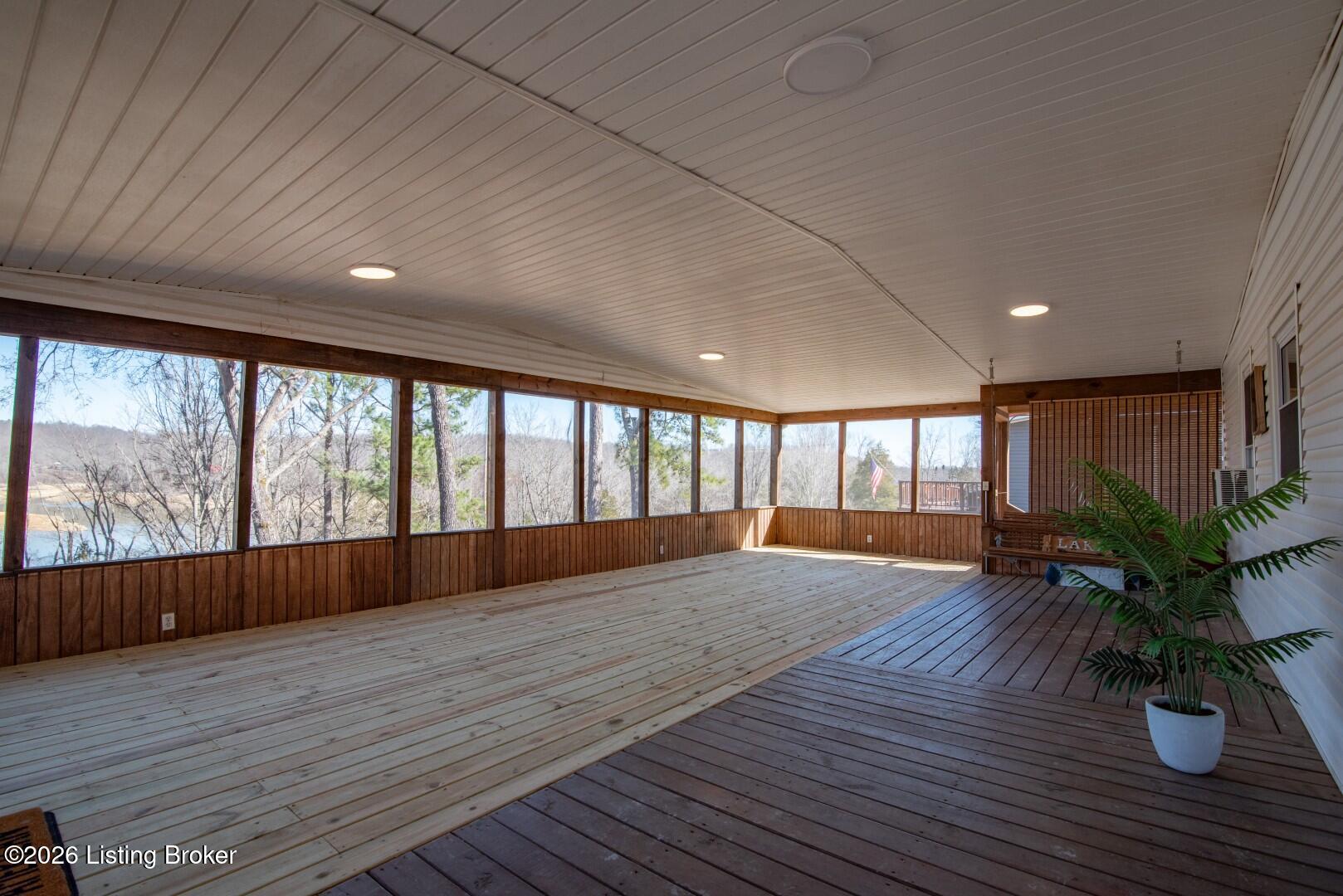 1588 Robbin Ln Property Photo 35