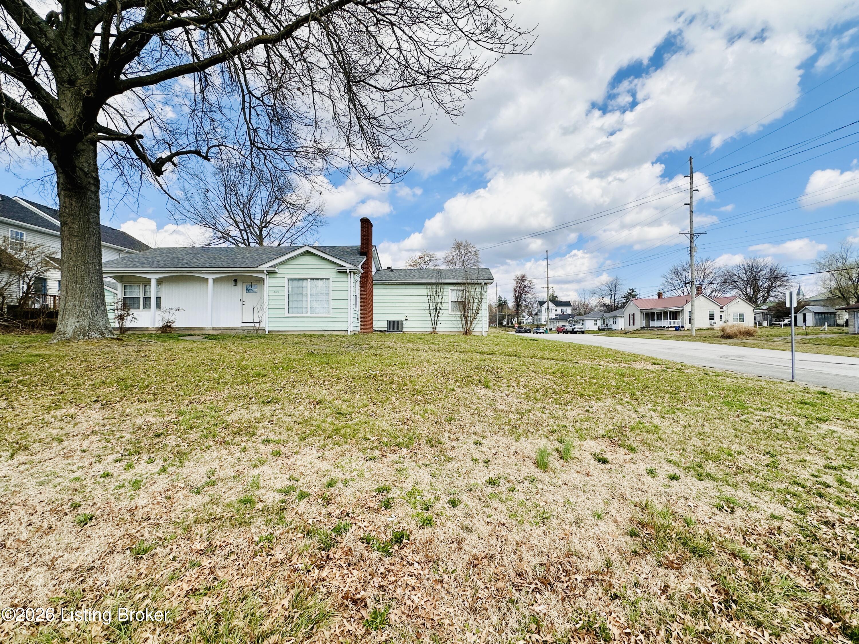303 W Market St Property Photo 60