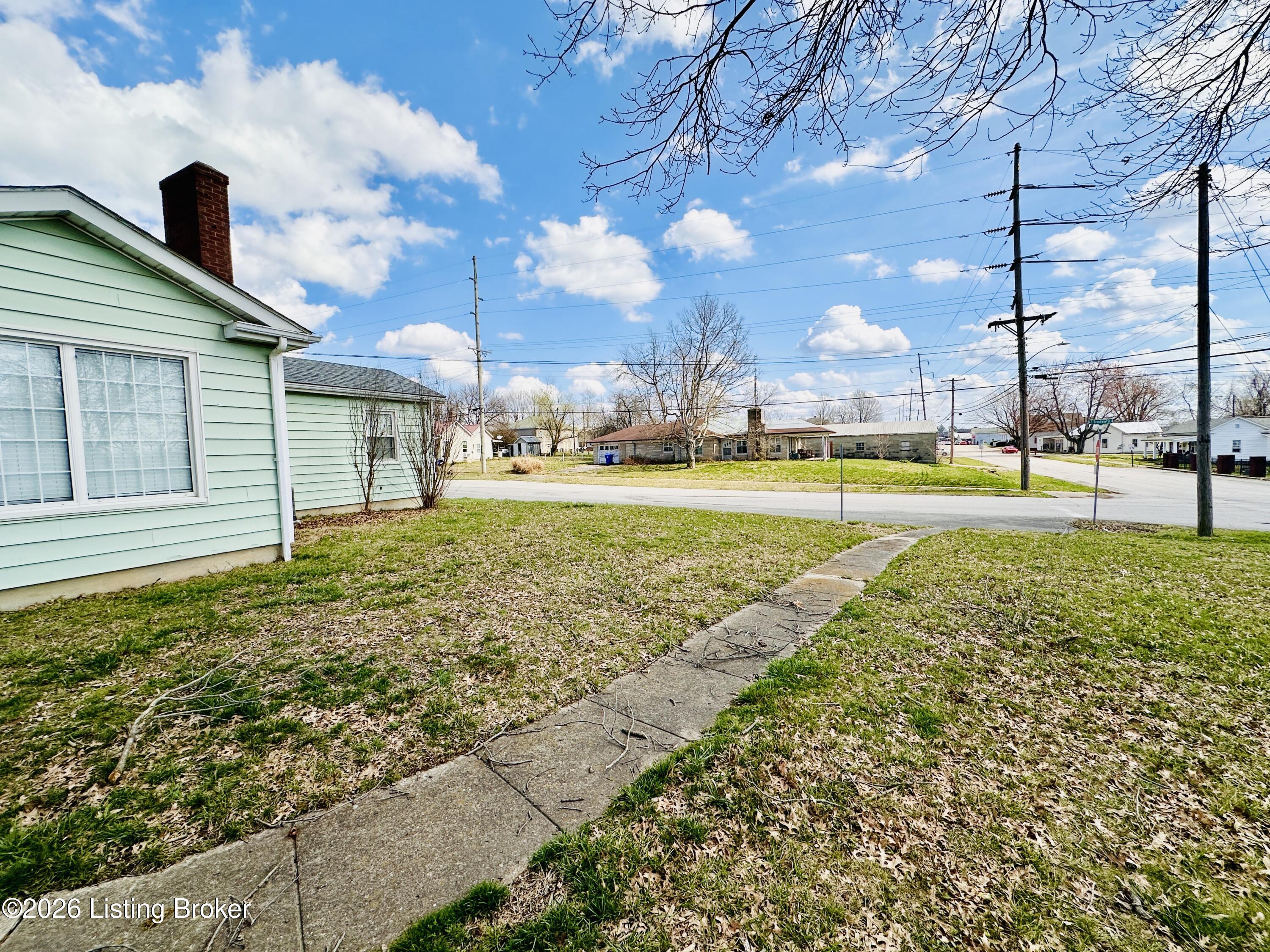 303 W Market St Property Photo 69