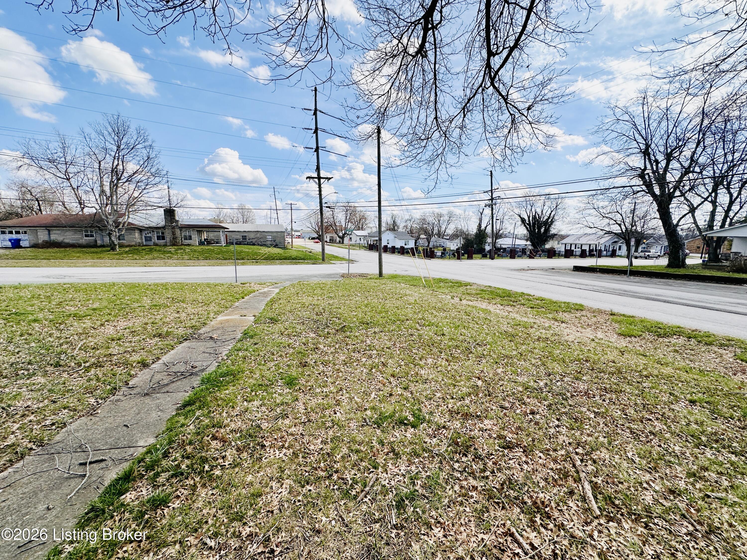 303 W Market St Property Photo 70