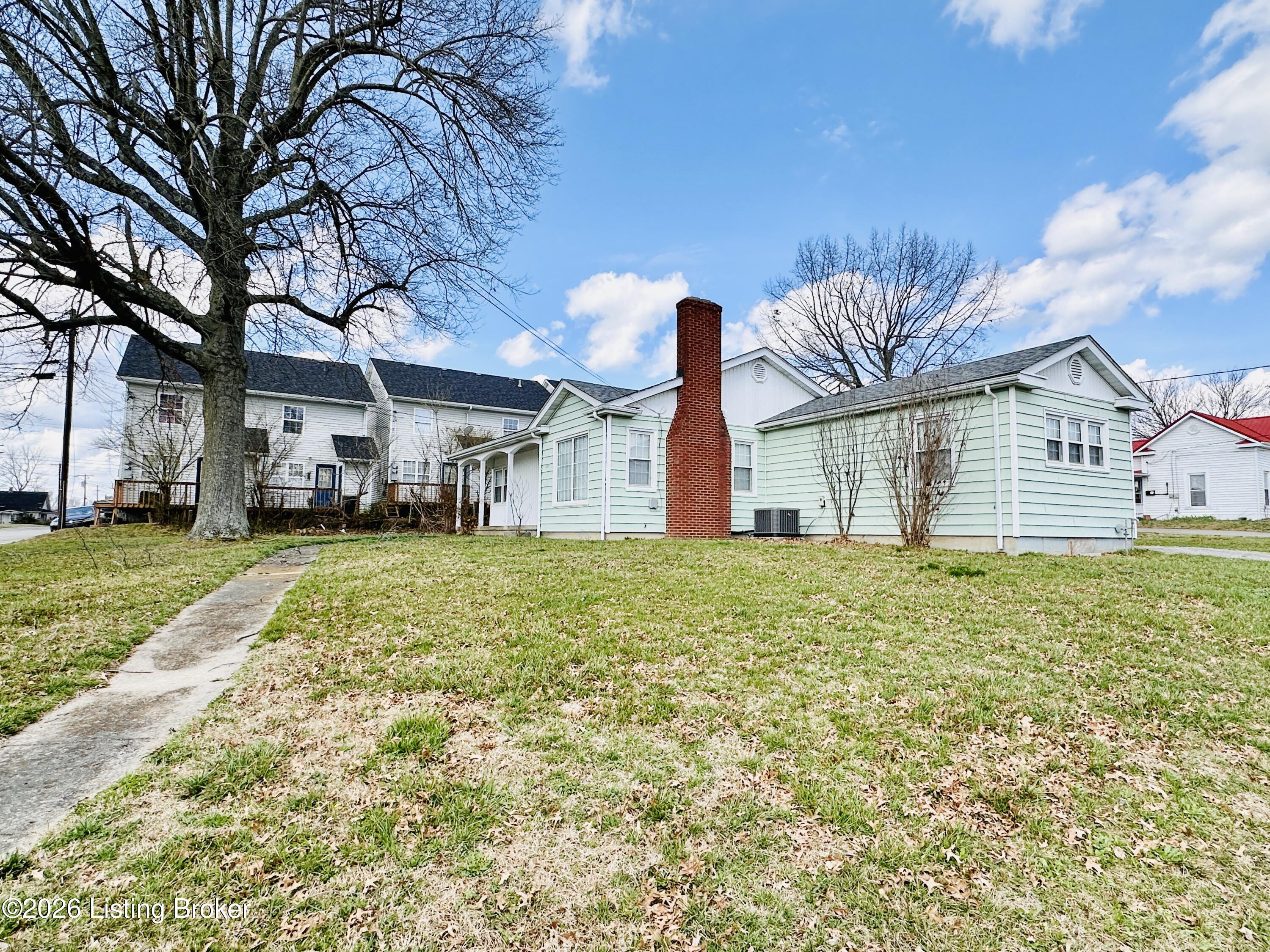 303 W Market St Property Photo 72