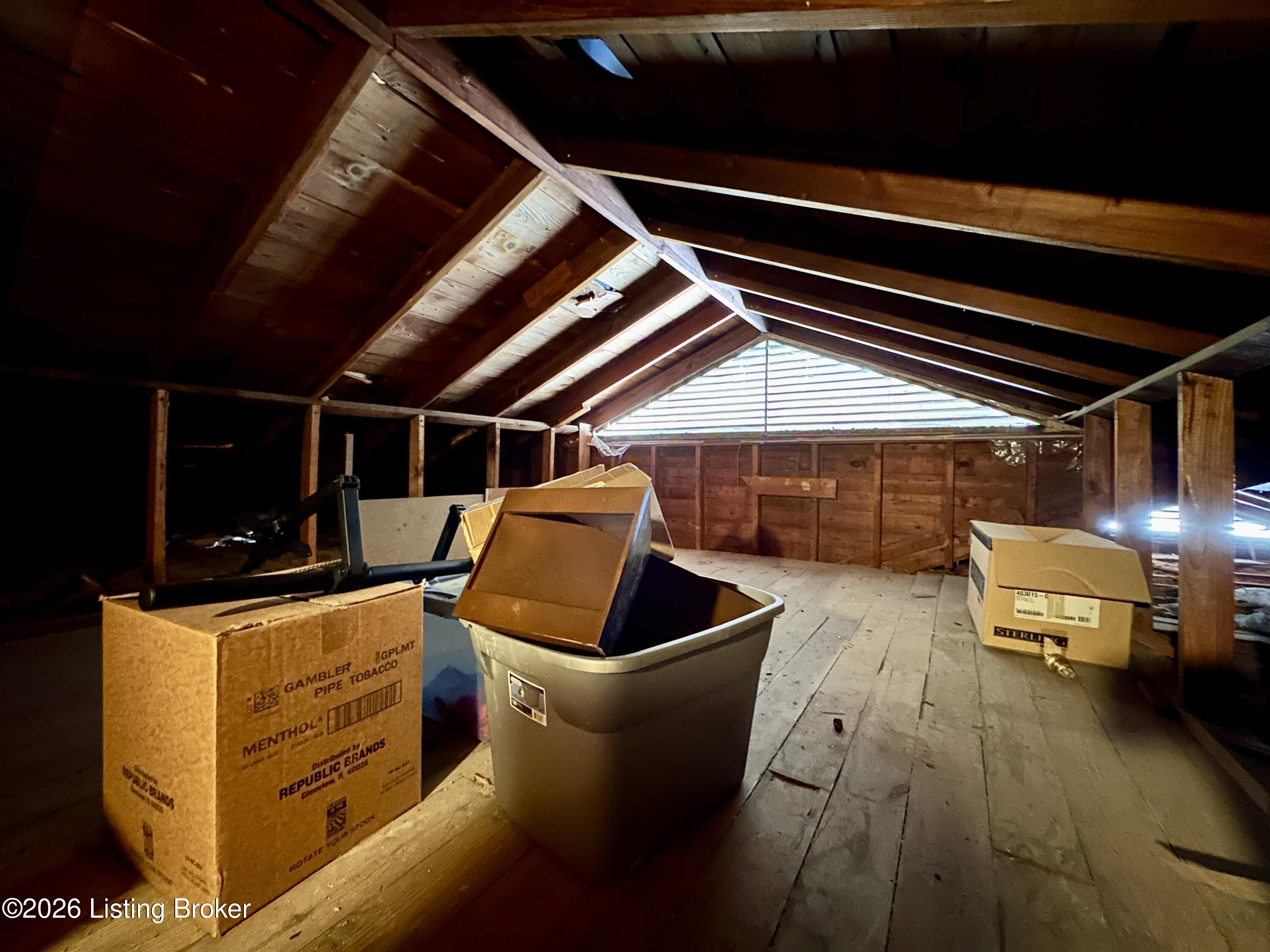 303 W Market St Property Photo 74