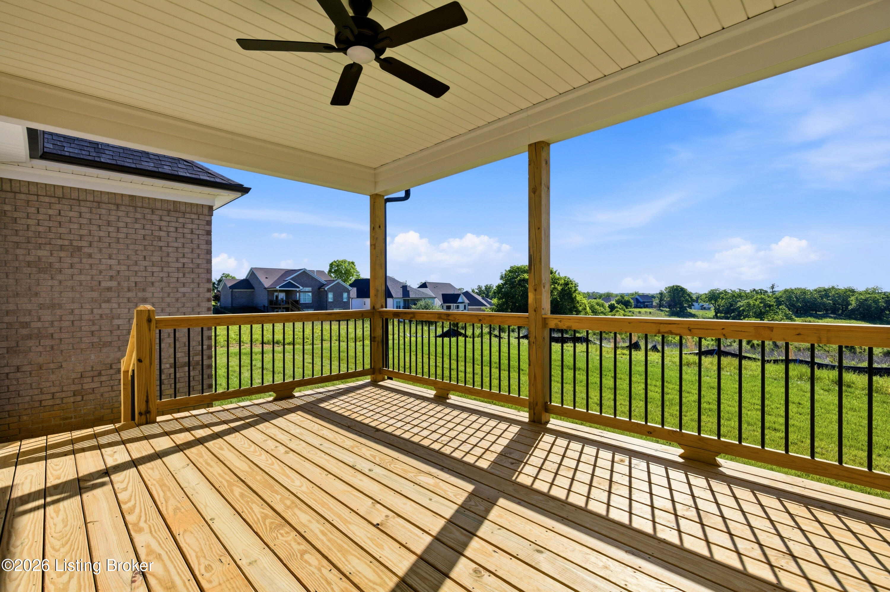 17827 Shakes Creek Dr Property Photo 31