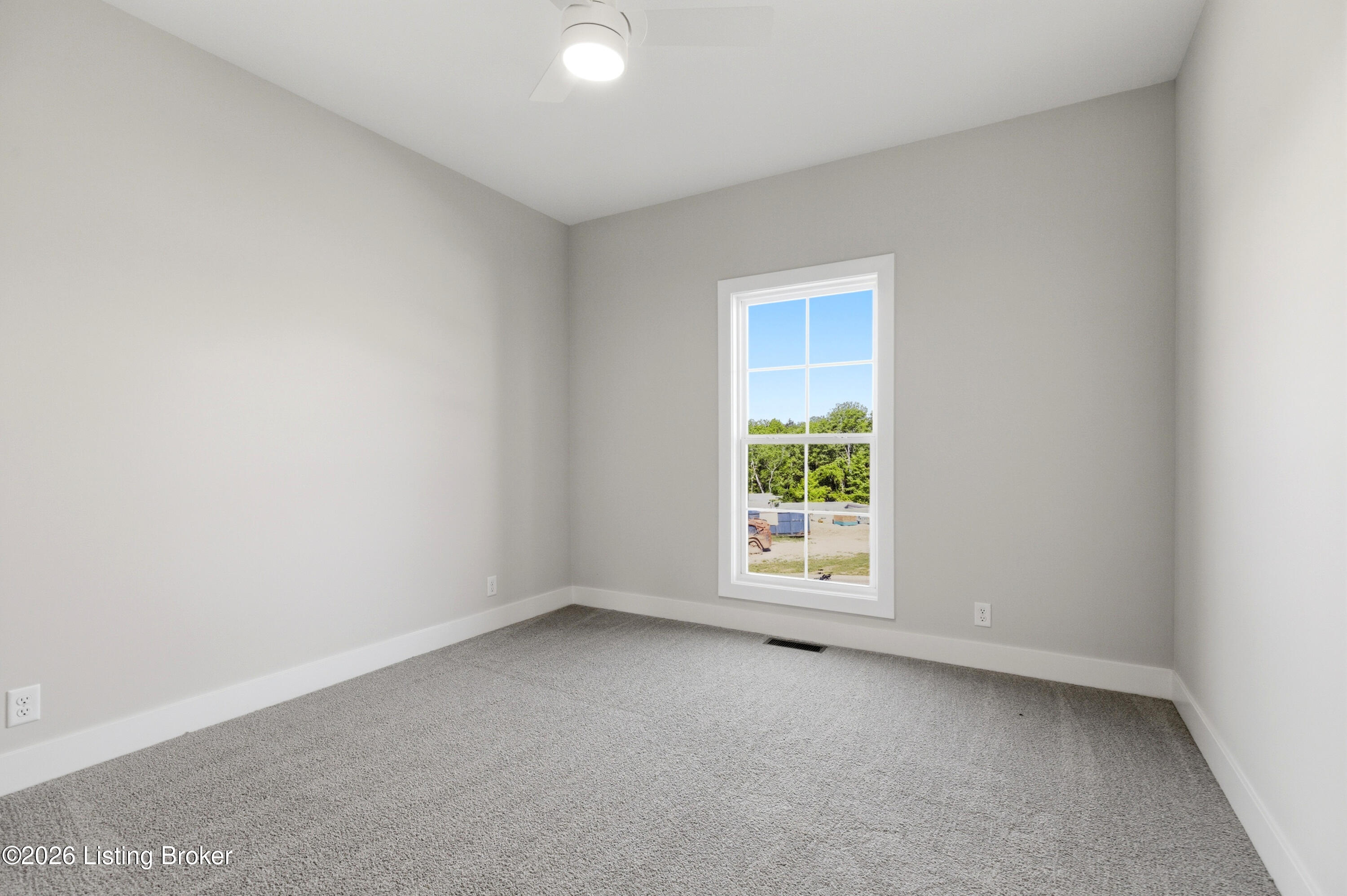 17827 Shakes Creek Dr Property Photo 34
