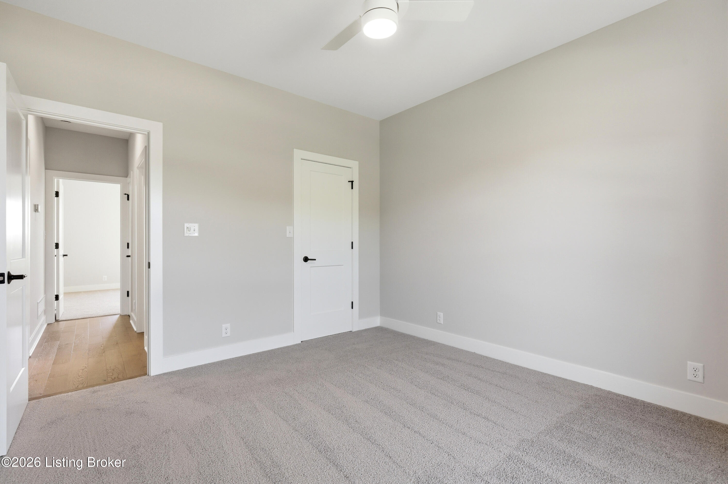 17827 Shakes Creek Dr Property Photo 37