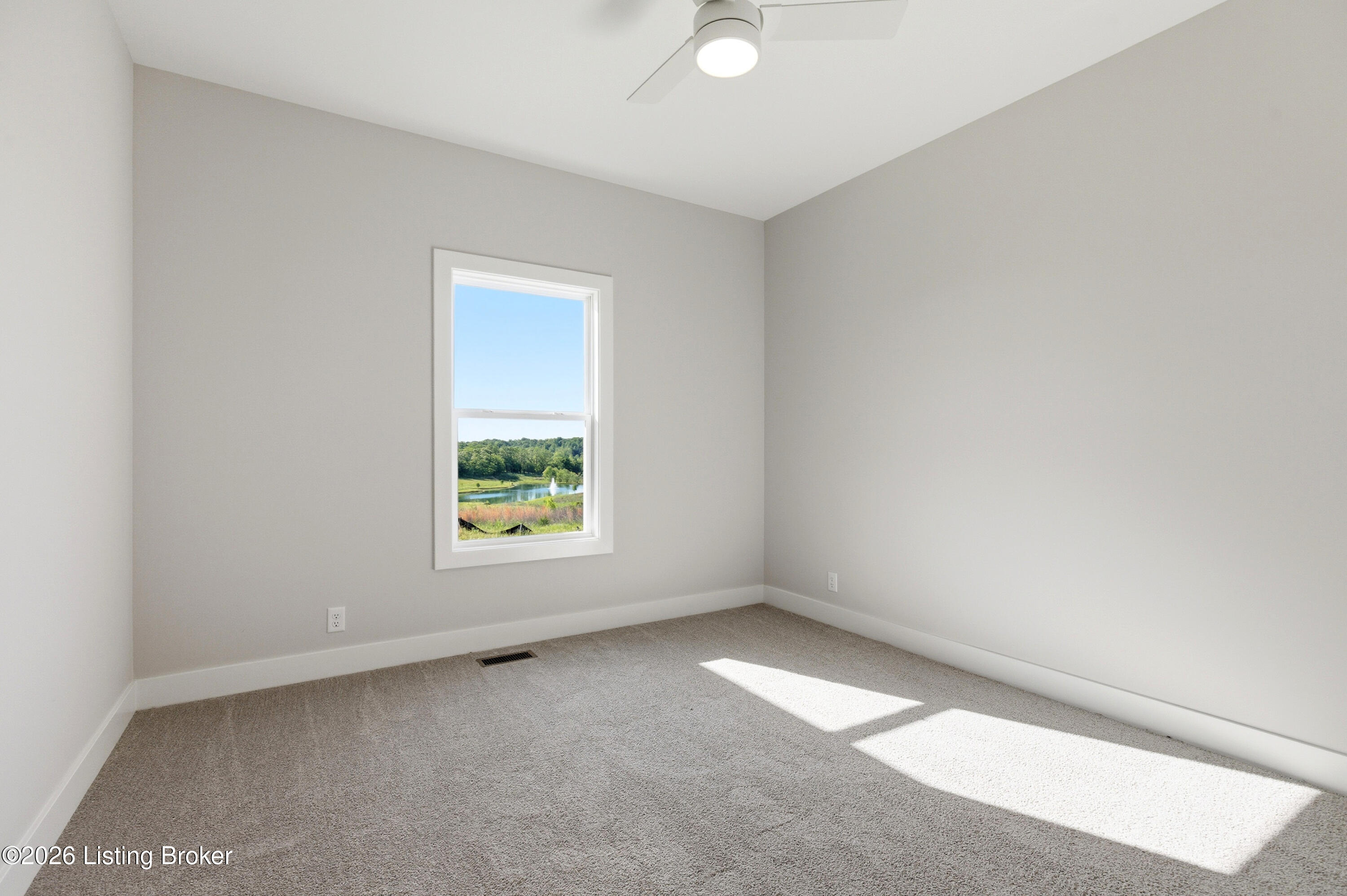 17827 Shakes Creek Dr Property Photo 40