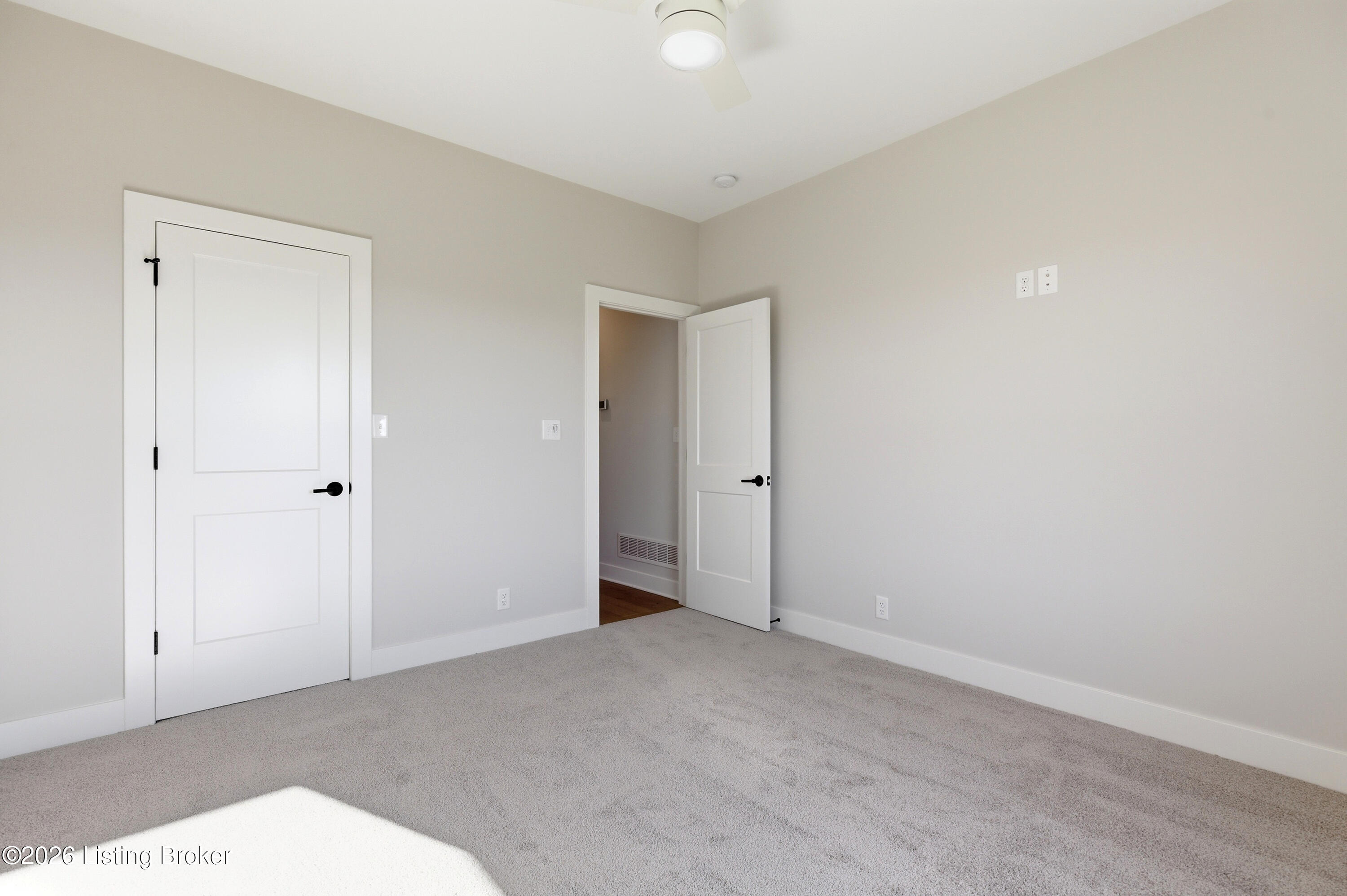 17827 Shakes Creek Dr Property Photo 42
