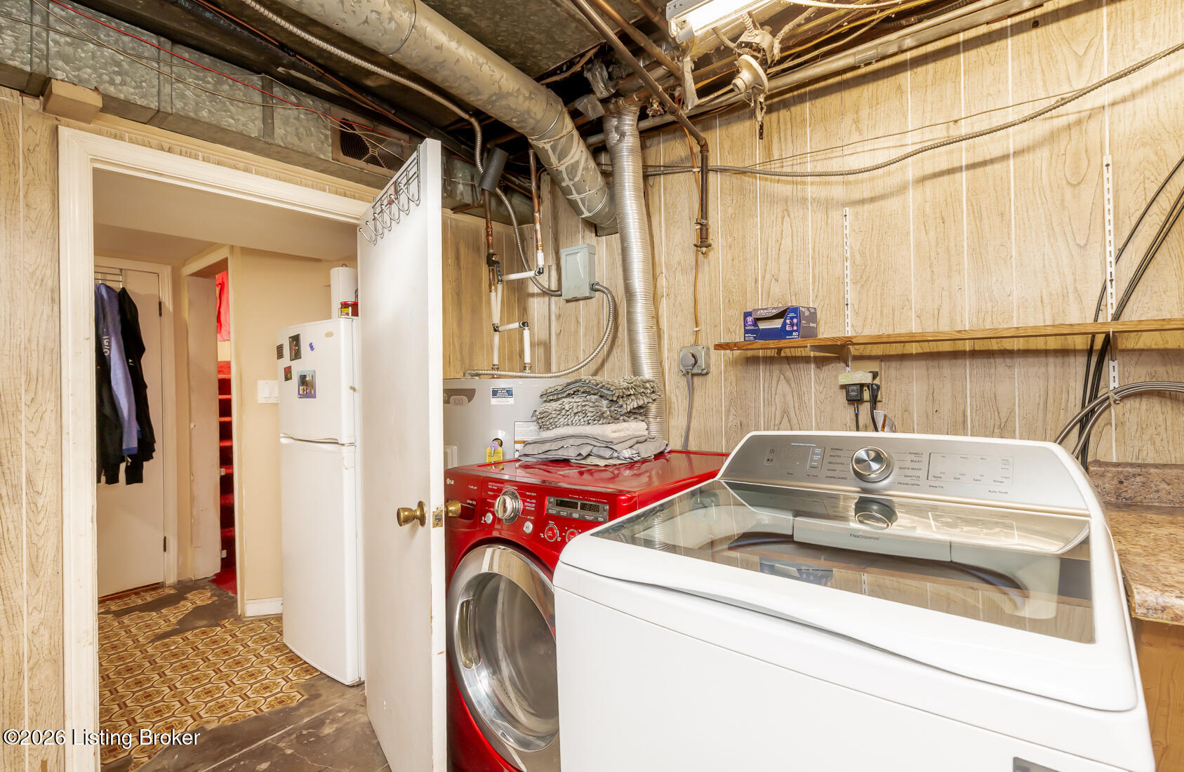 1061 Cecil Ave Property Photo 32