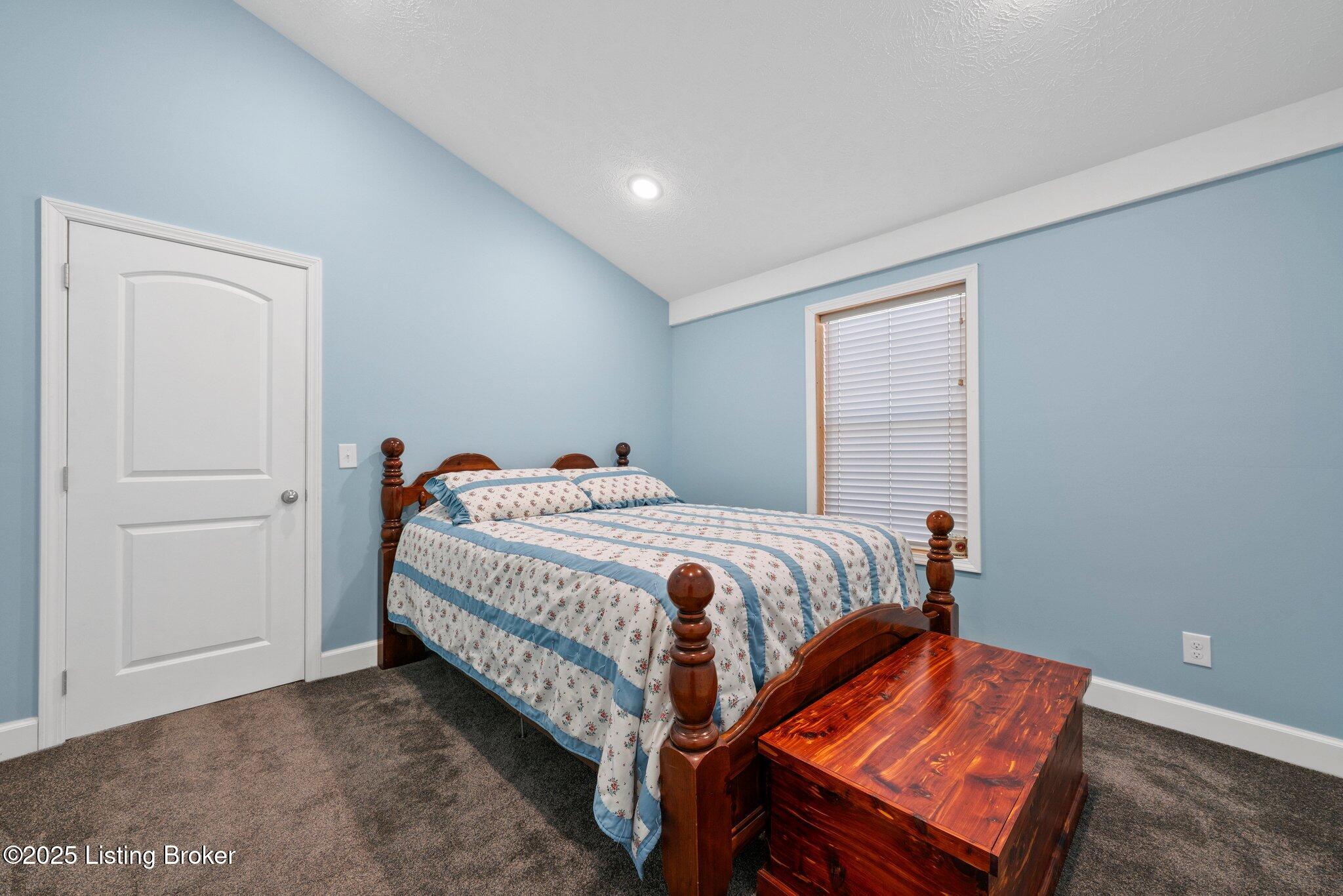 511 Indian Cliff Rd Property Photo 10