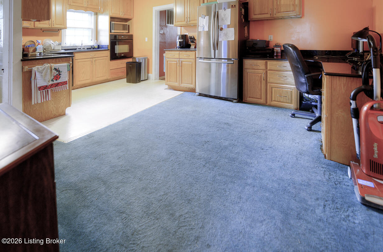 12501 Lower River Rd Property Photo 8