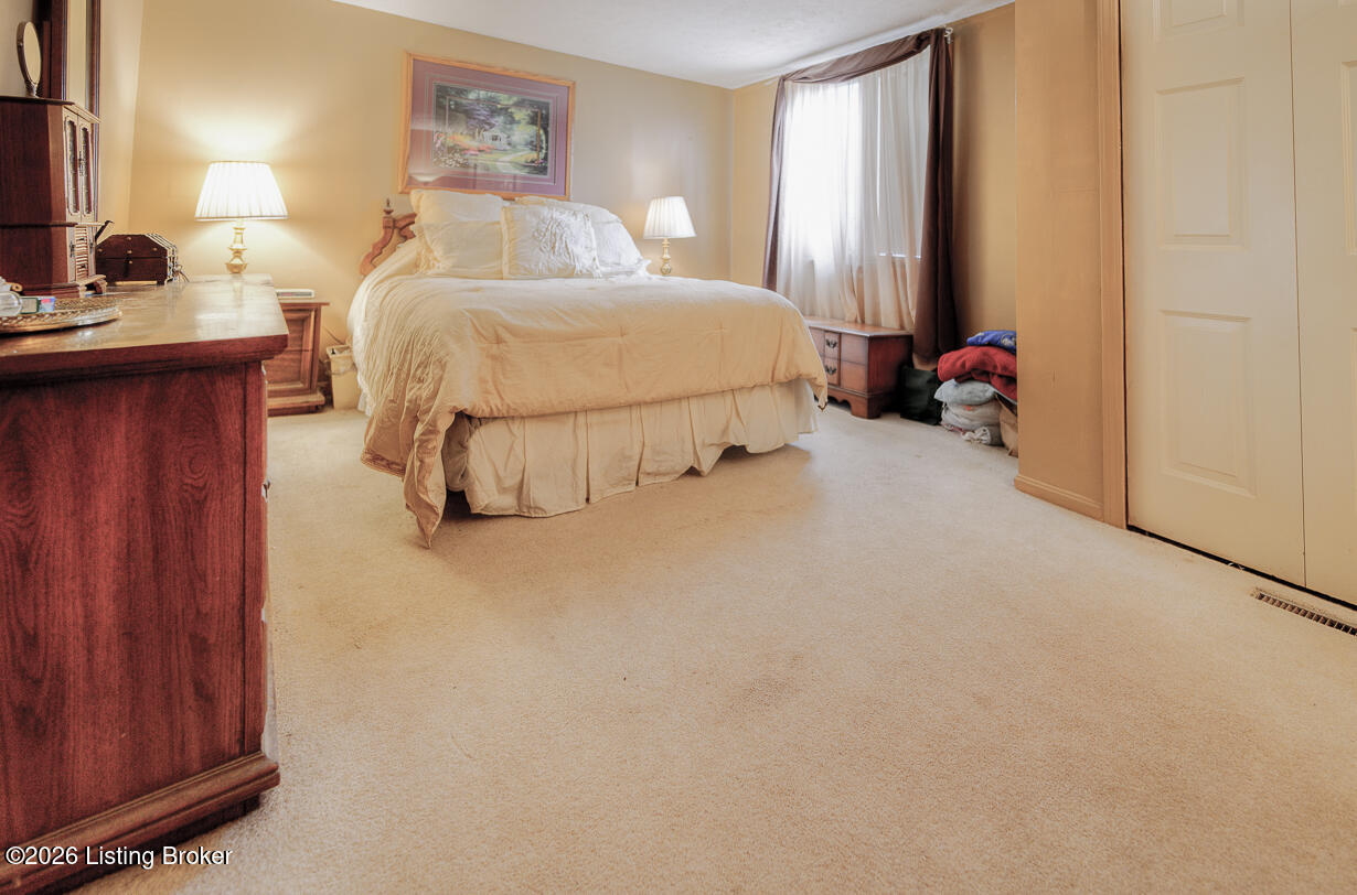 12501 Lower River Rd Property Photo 11