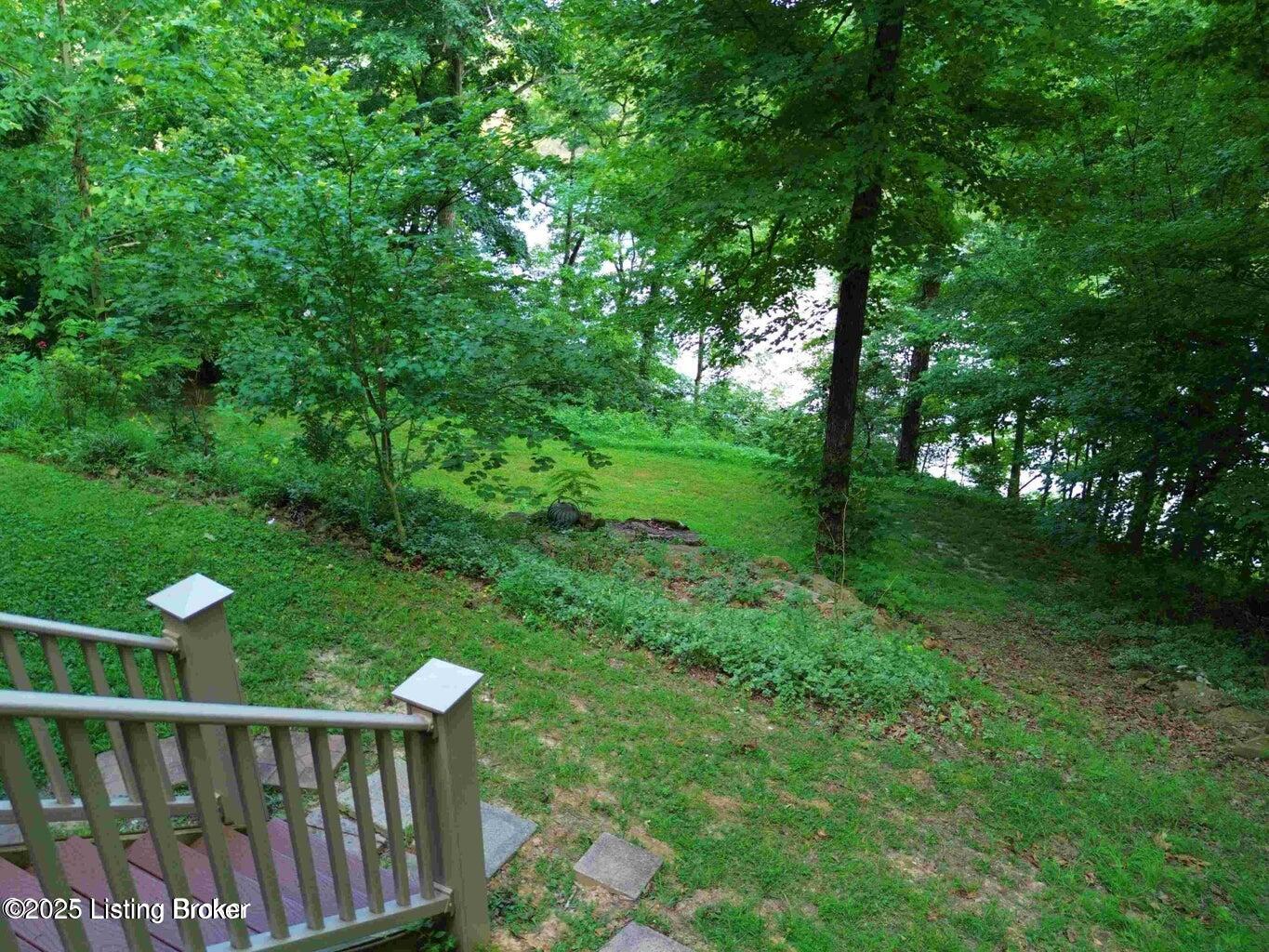 525 N Riverbend Rd Property Photo 9