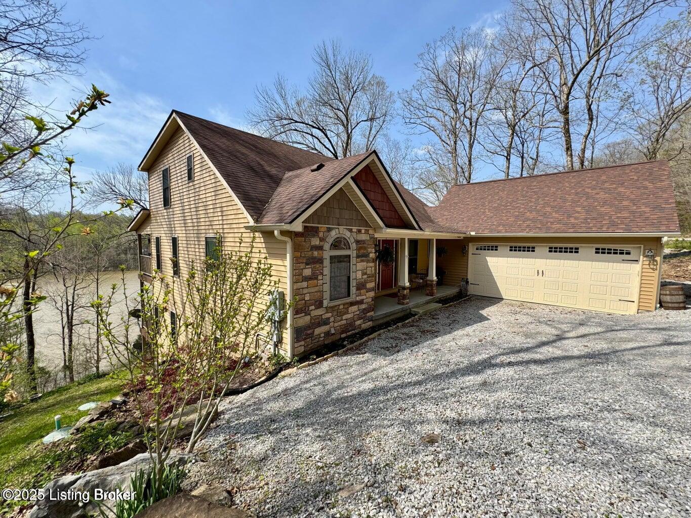 525 N Riverbend Rd Property Photo 19
