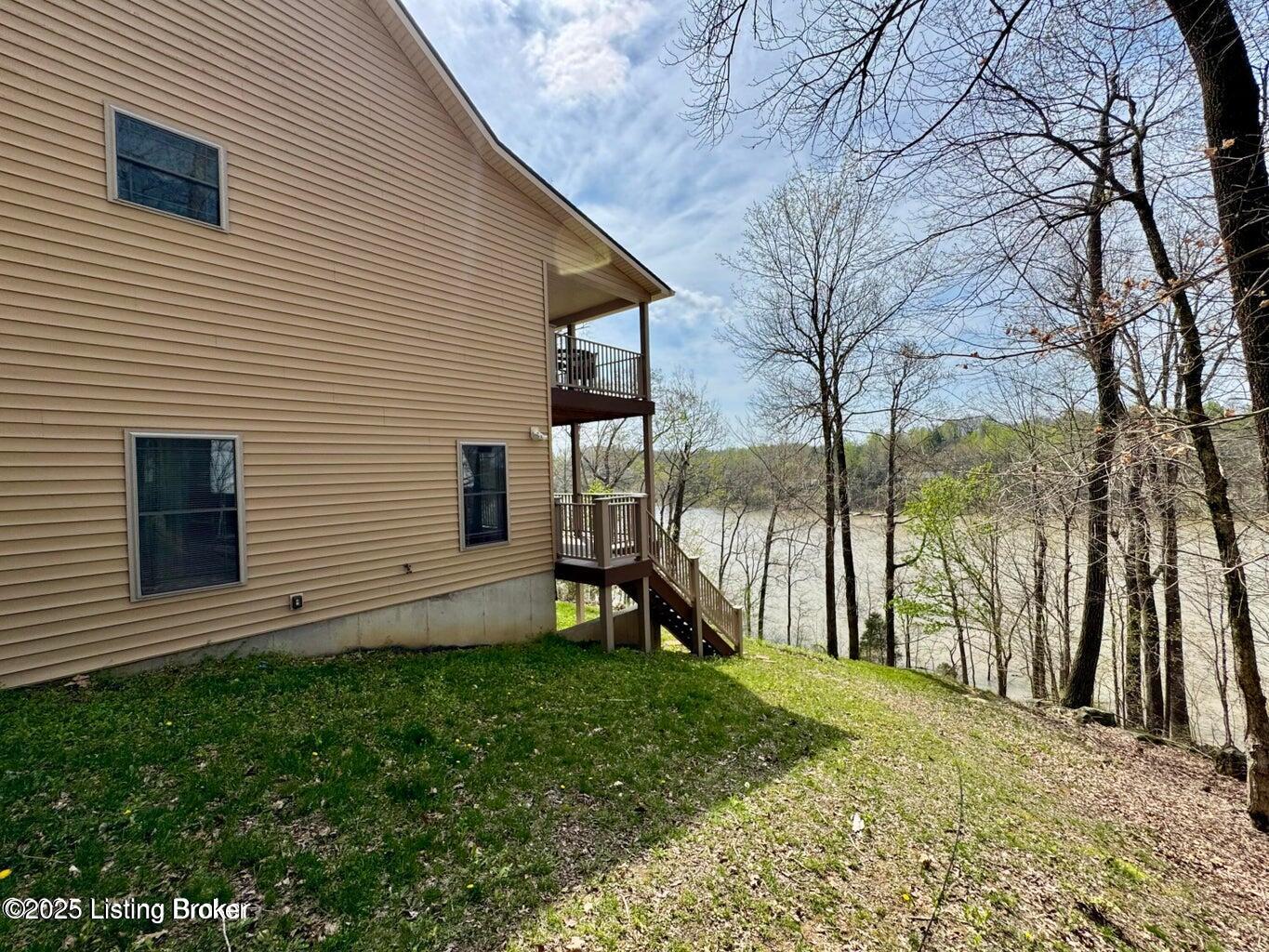 525 N Riverbend Rd Property Photo 25