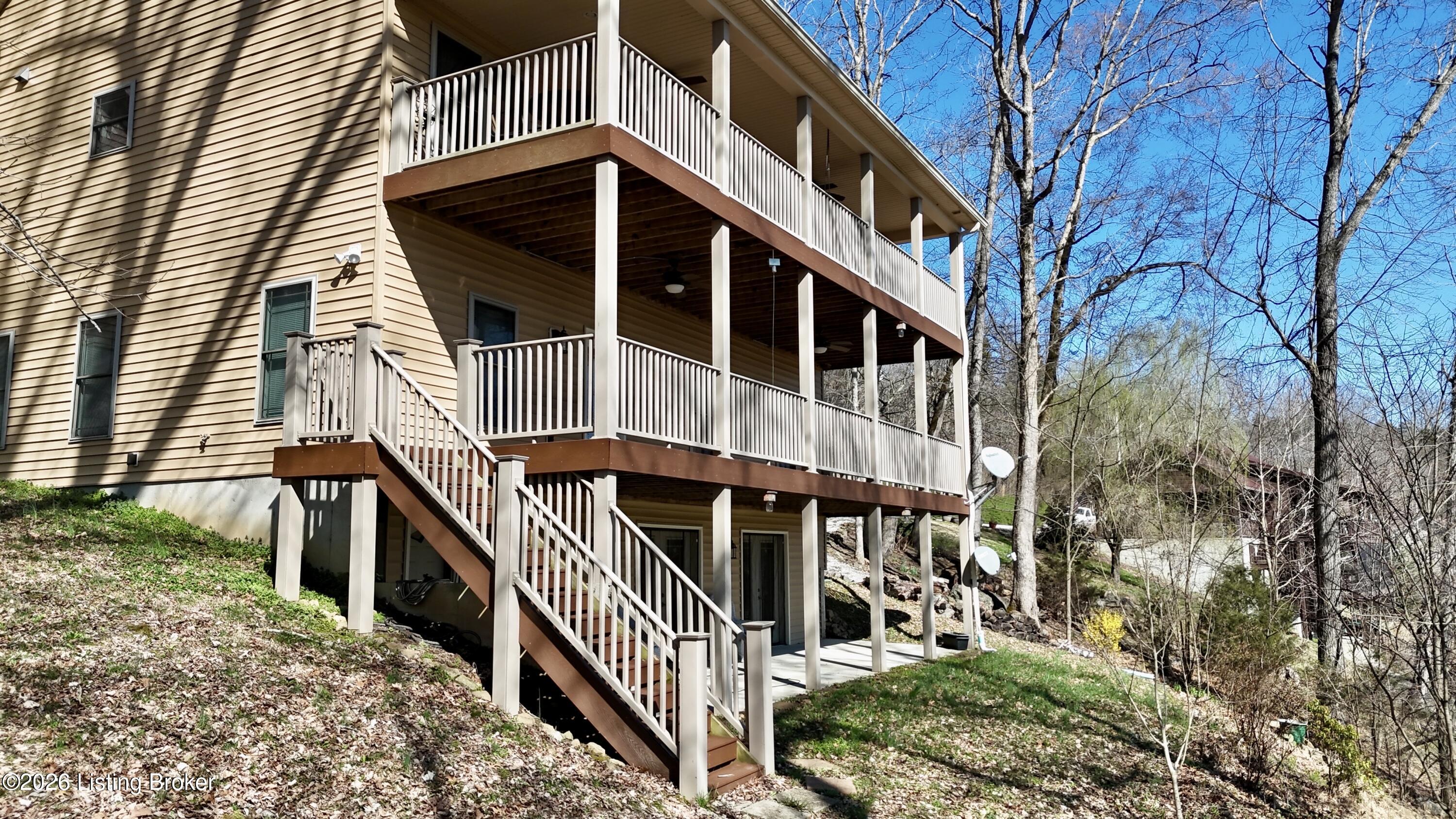 525 N Riverbend Rd Property Photo 27