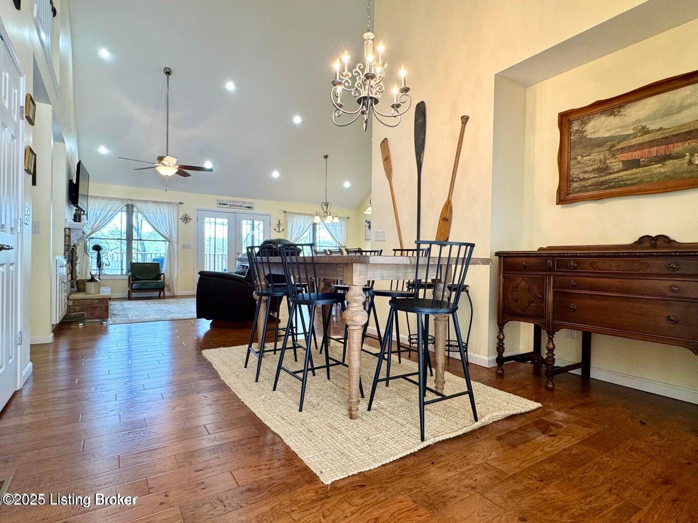 525 N Riverbend Rd Property Photo 37
