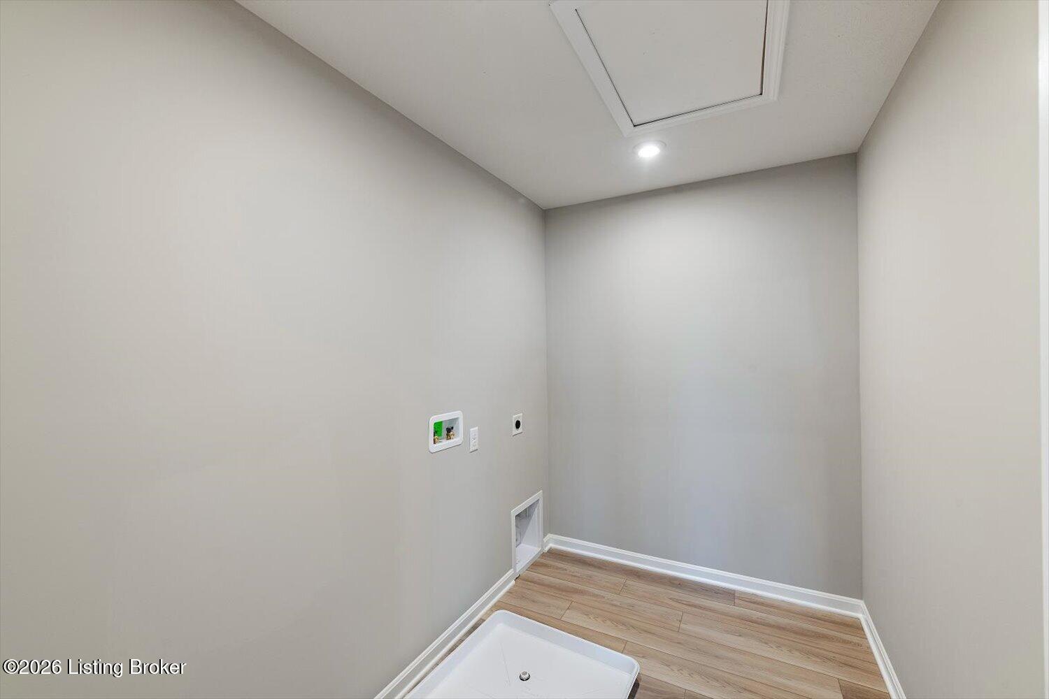 720 Learning Ridge Property Photo 21