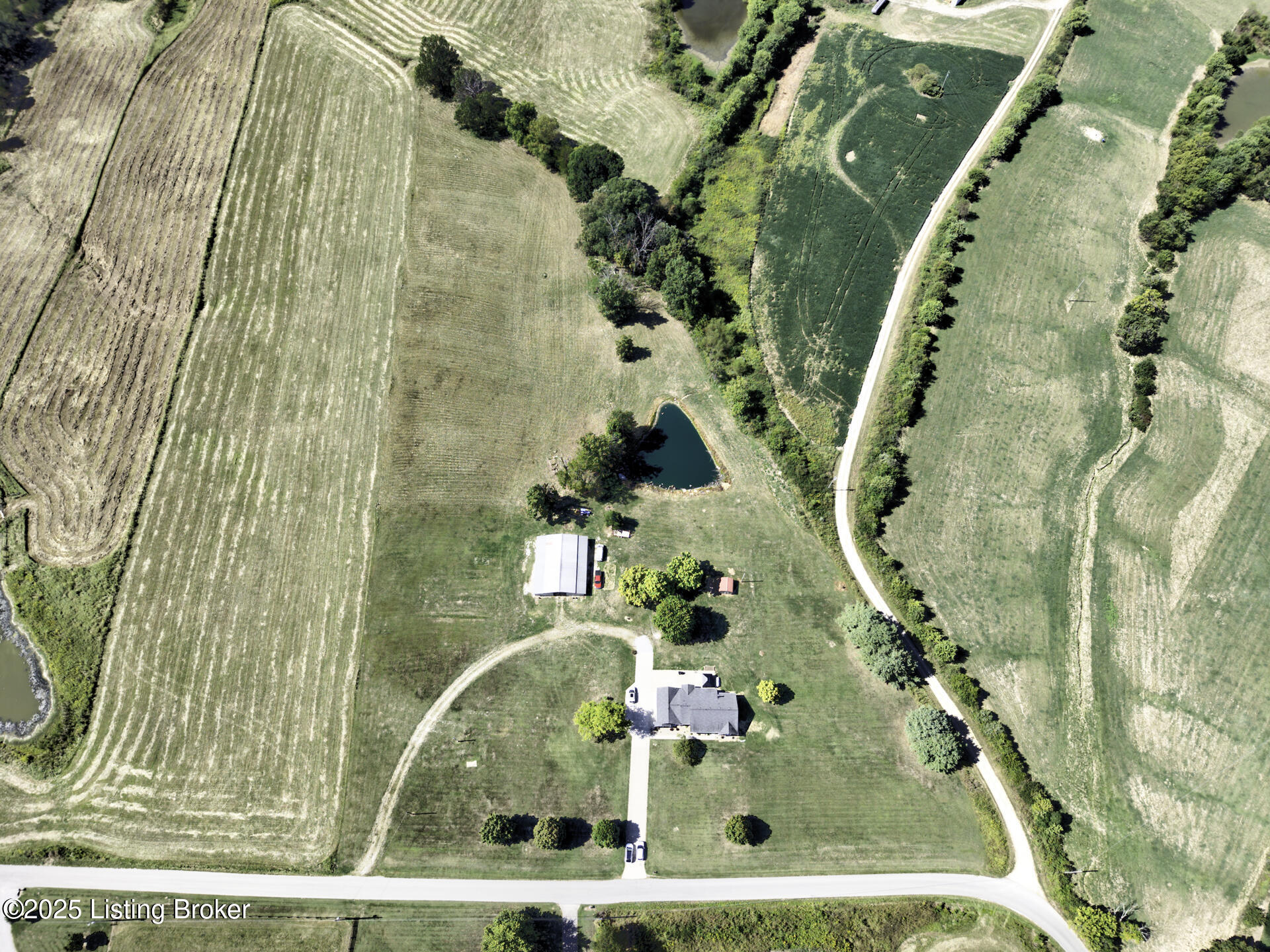 875 Irish Ridge Rd Property Photo 1