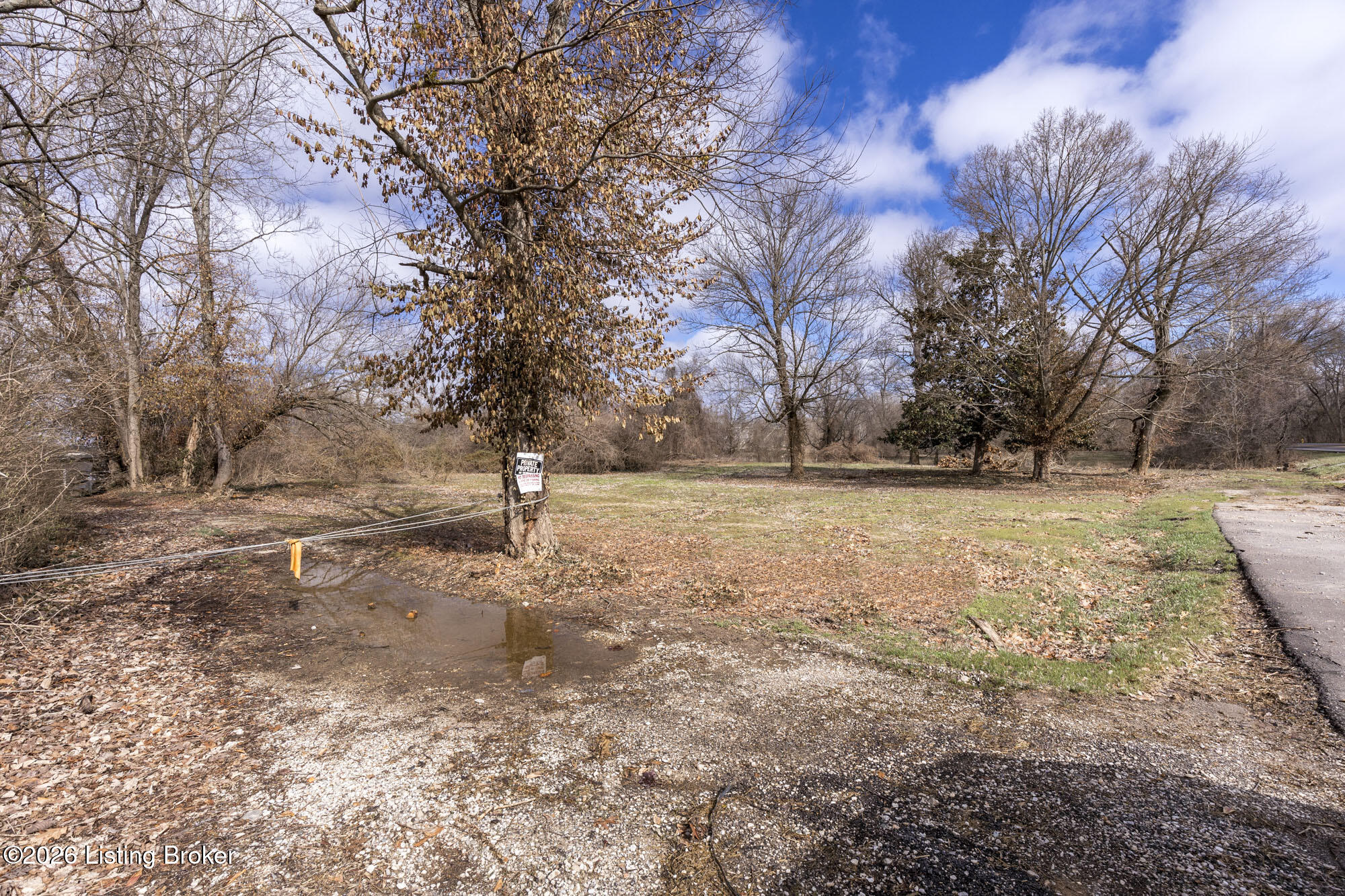 5225 River Rd Property Photo 2