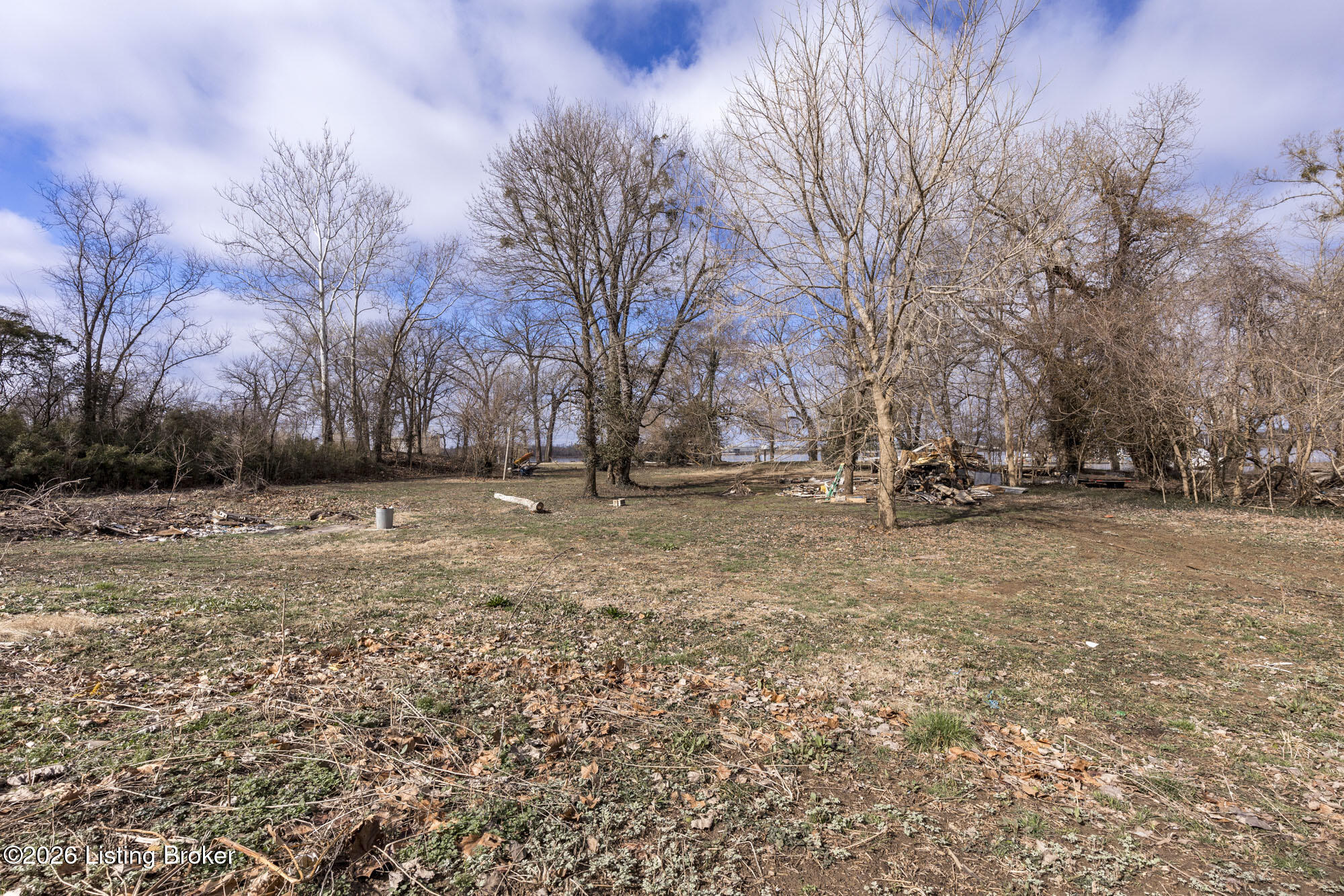 5225 River Rd Property Photo 17