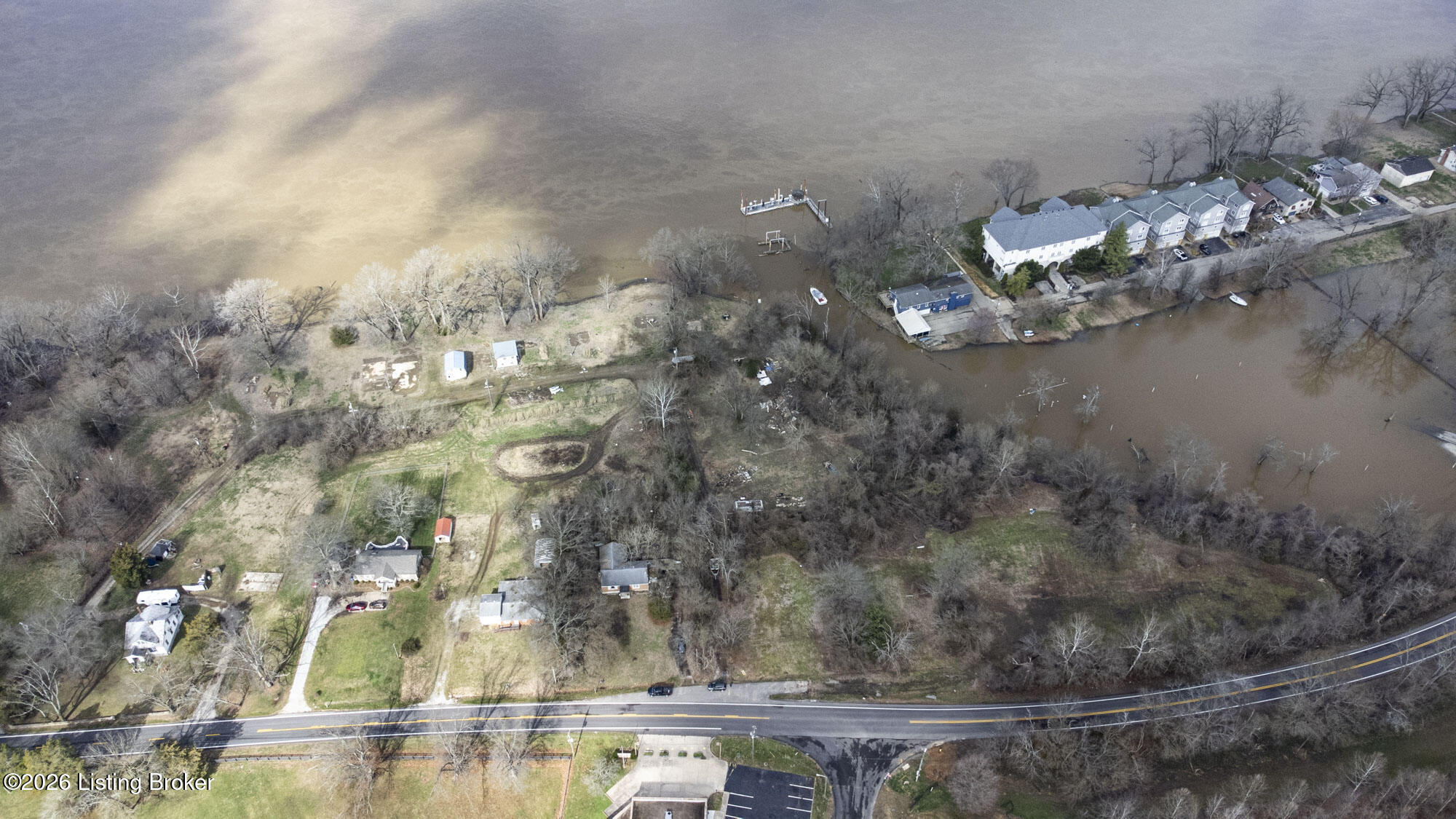 5225 River Rd Property Photo 23
