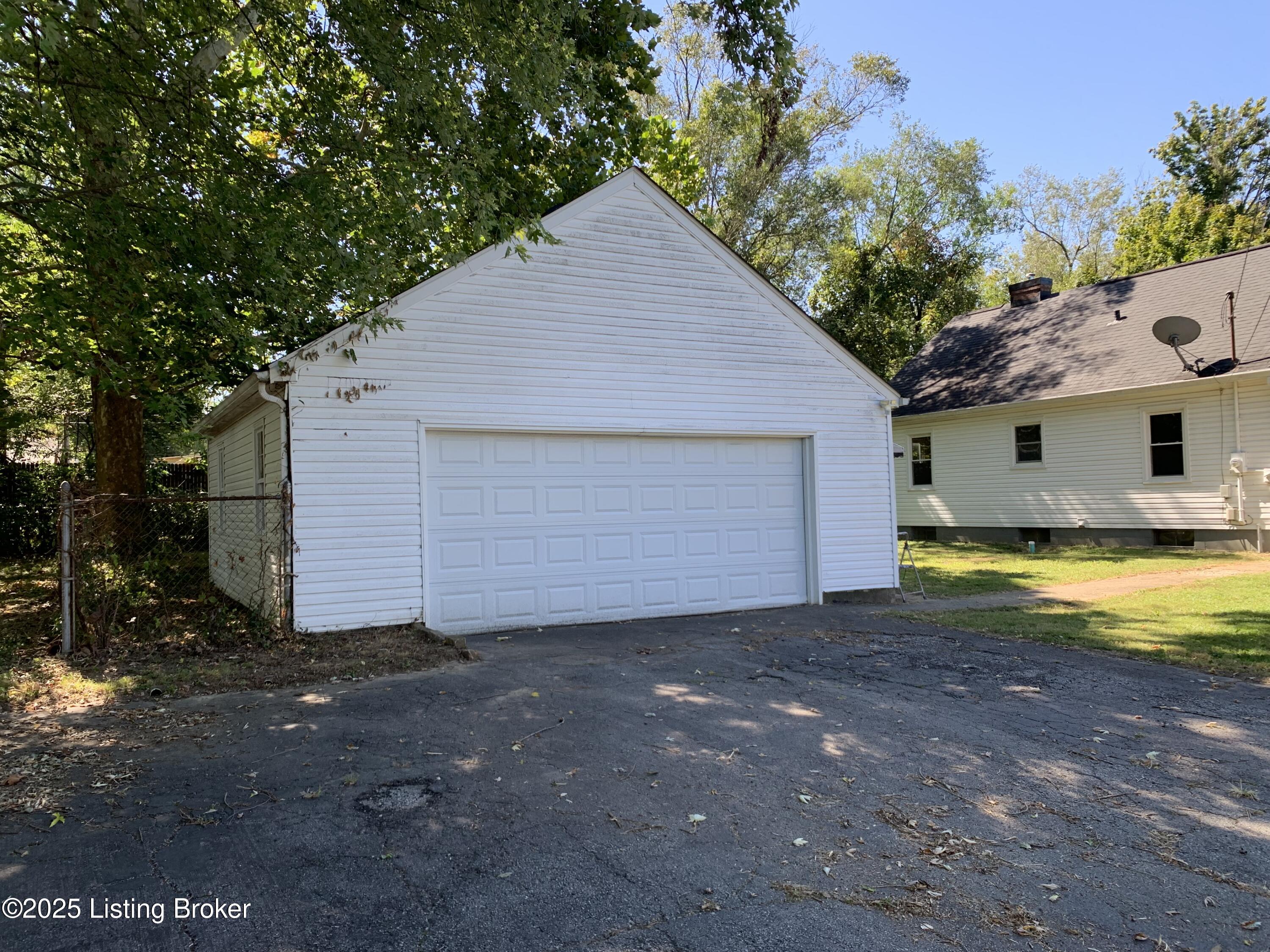 311 Maple Ct Property Photo 54