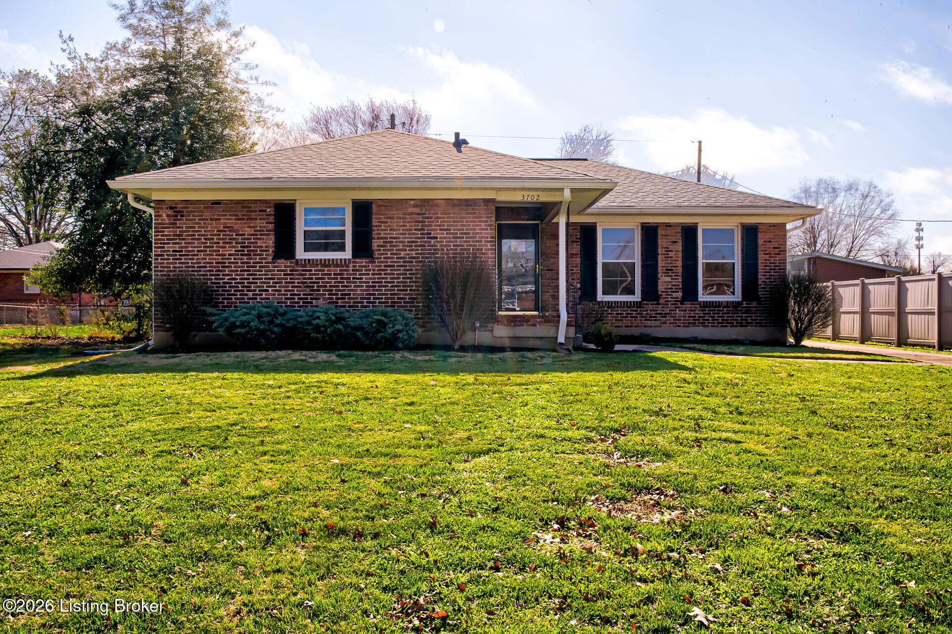 3702 Mamaroneck Rd Property Photo 1