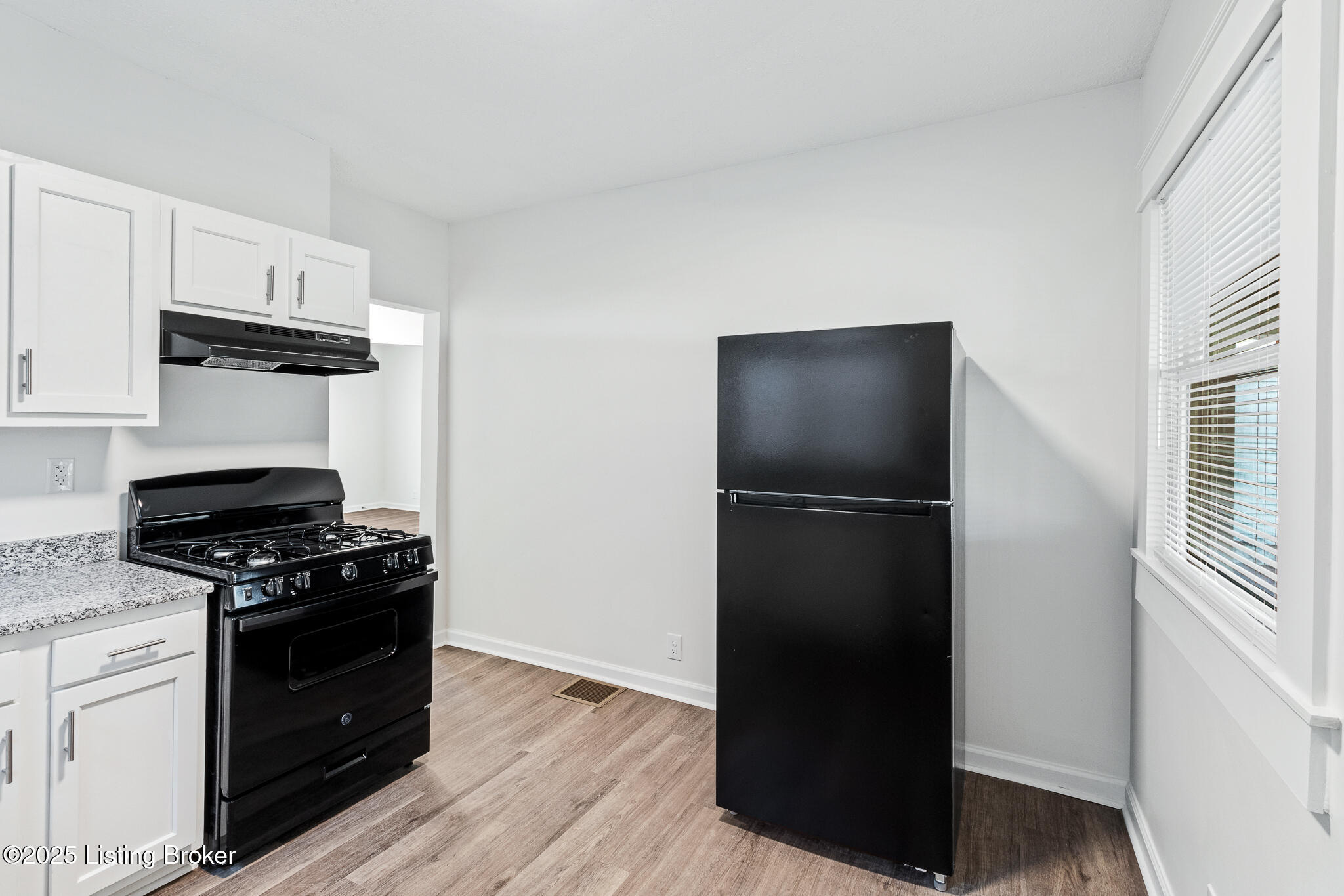 4145 W Muhammad Ali Blvd Property Photo 8