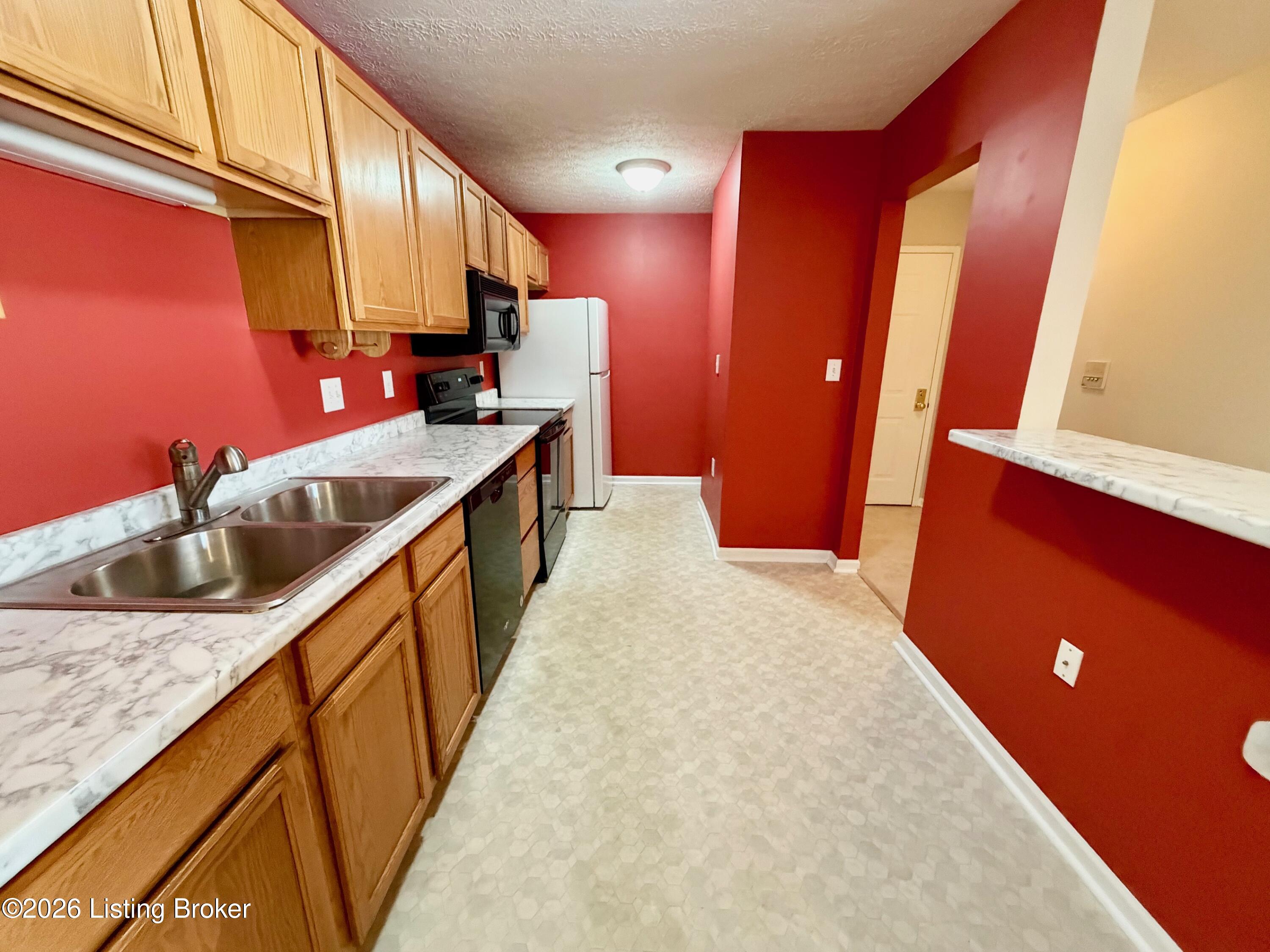 10504 Southern Meadows Dr Apt 101 Property Photo 6