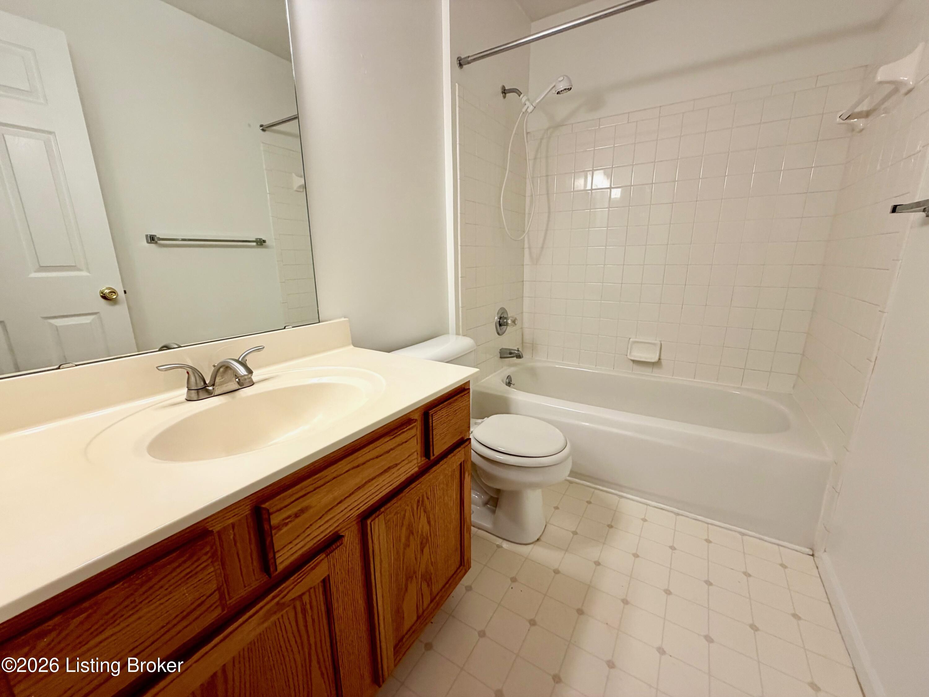10504 Southern Meadows Dr Apt 101 Property Photo 7