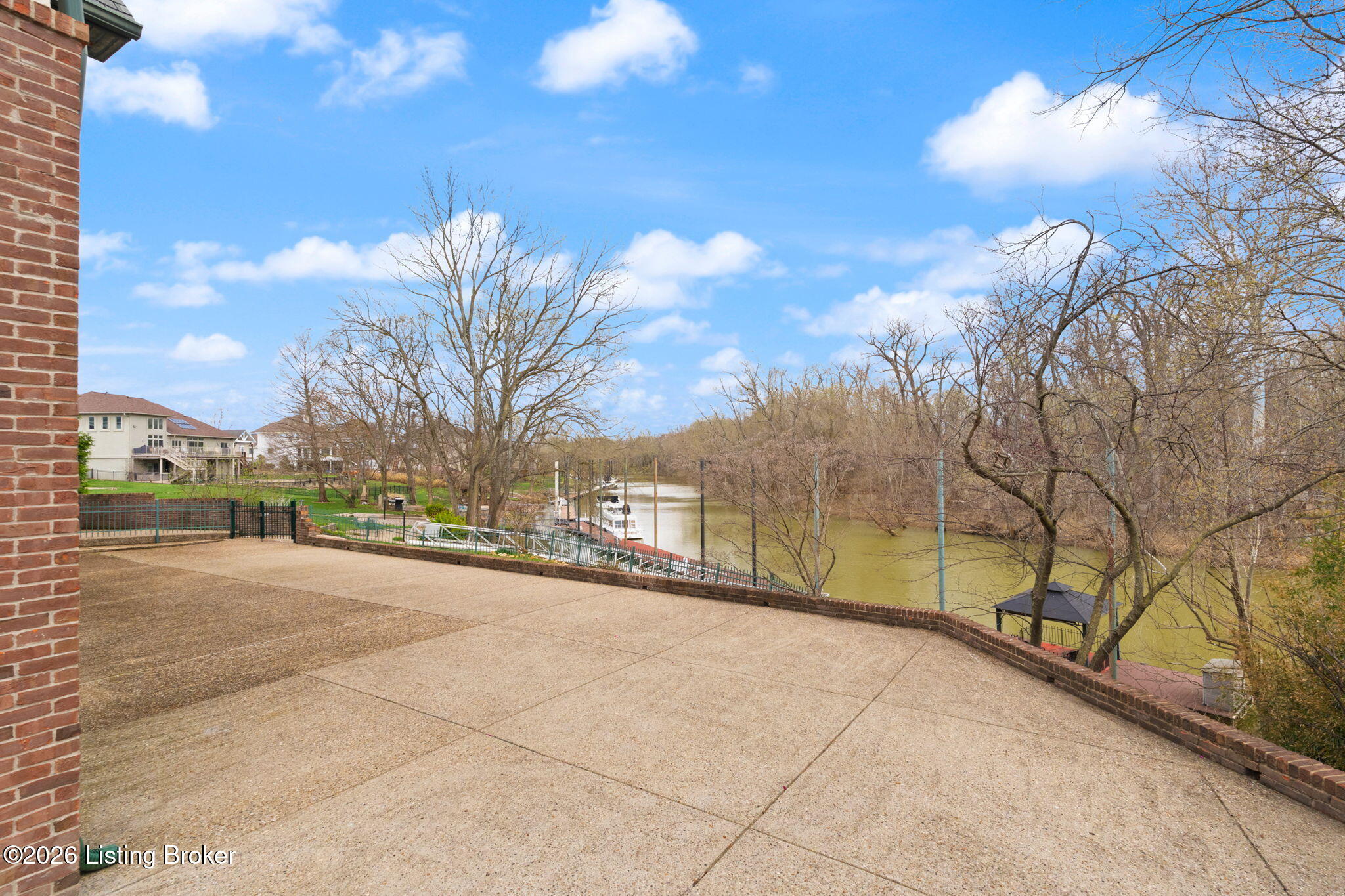 6205 River Rd Property Photo 4
