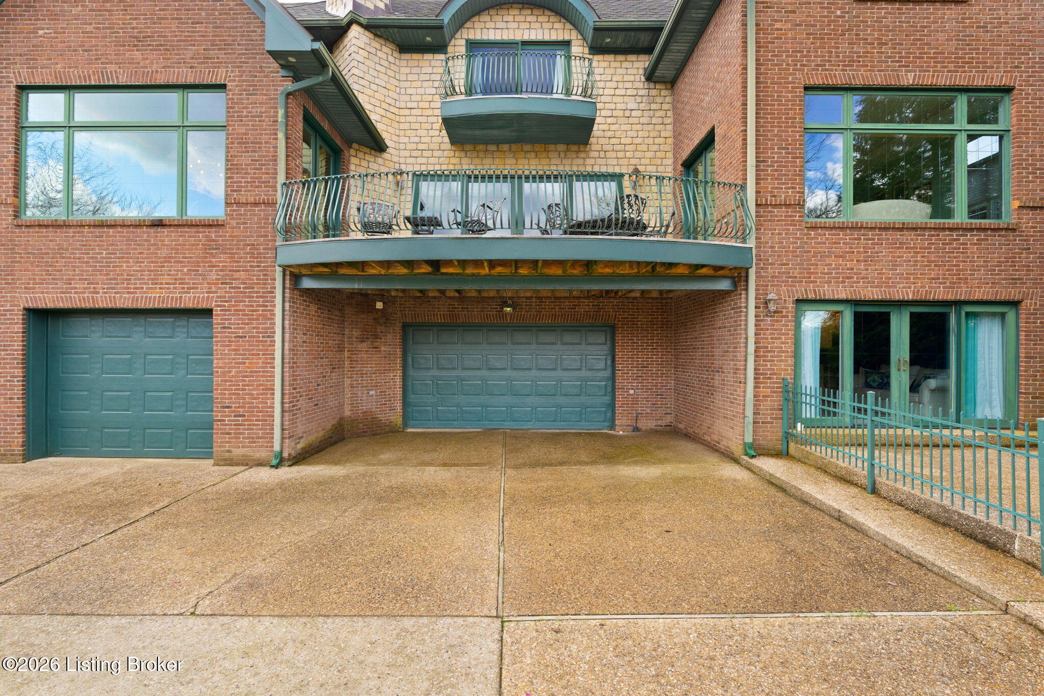 6205 River Rd Property Photo 6