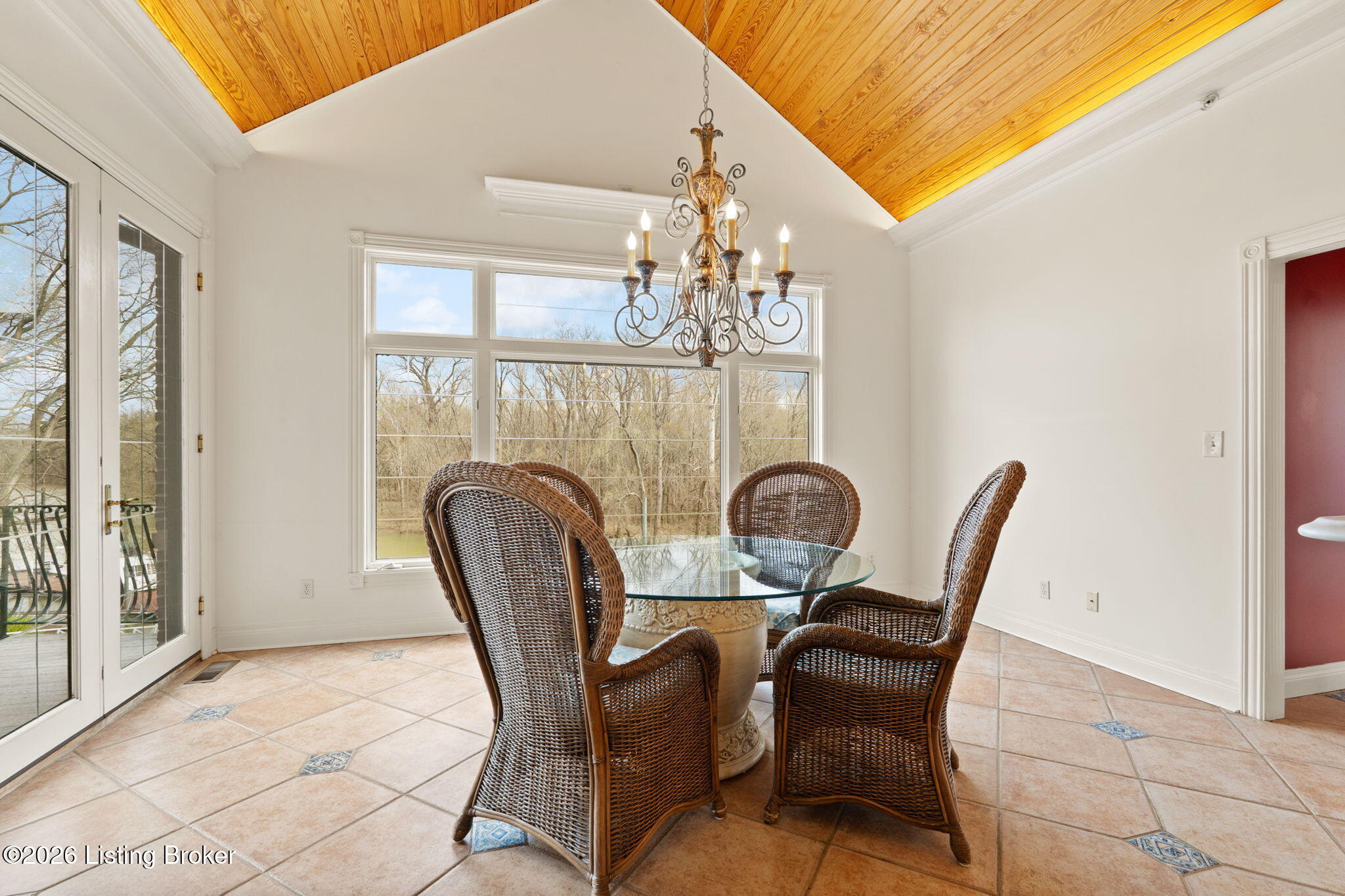 6205 River Rd Property Photo 39