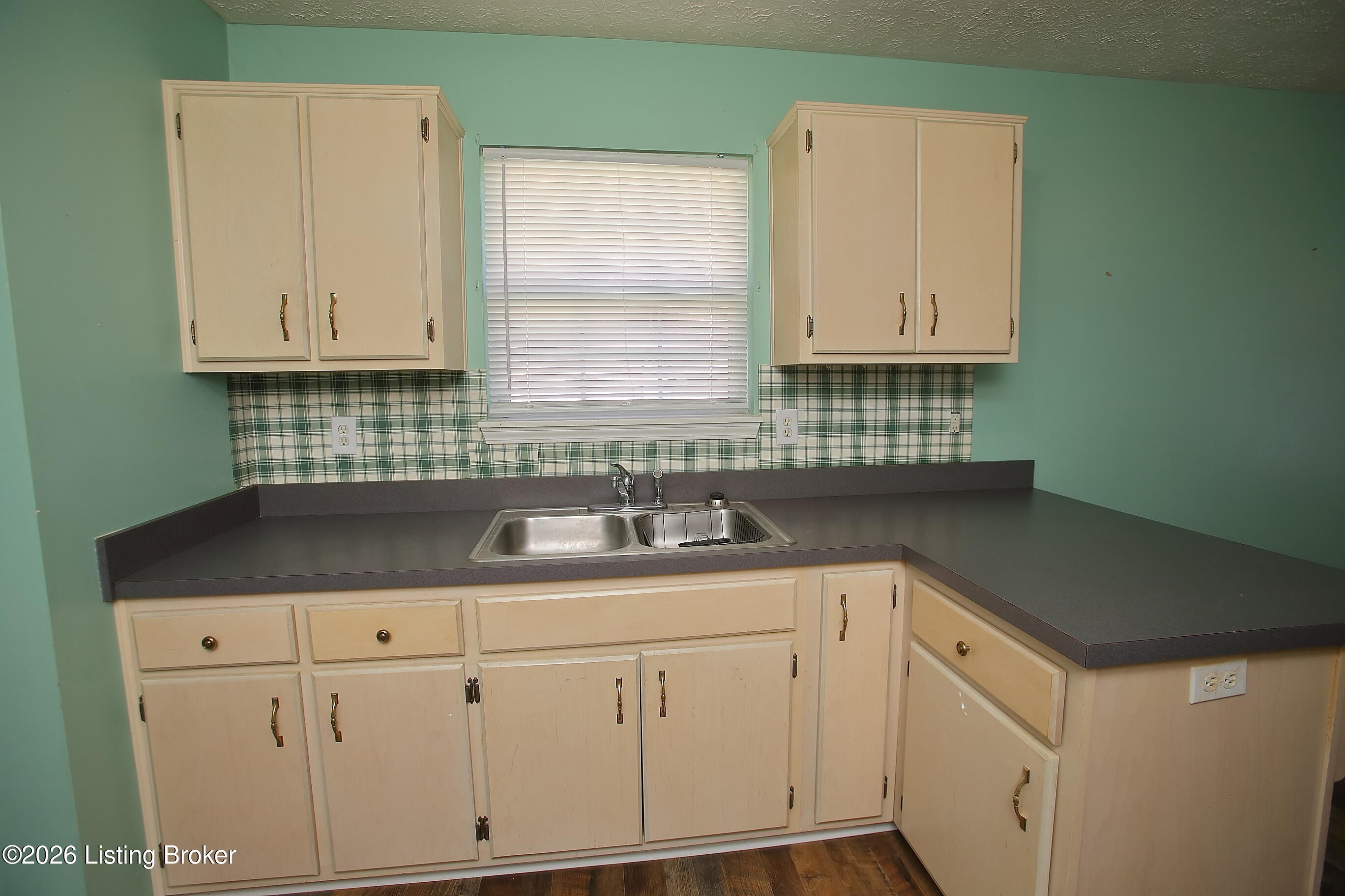 428 Susannah Ave Property Photo 17