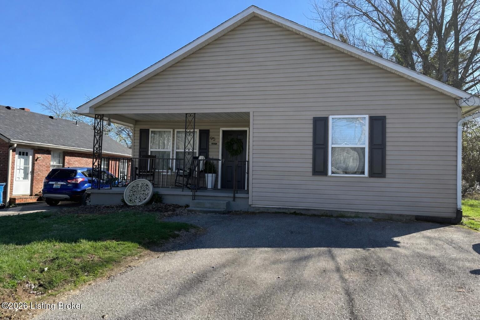 95 Eminence Pike Property Photo 1