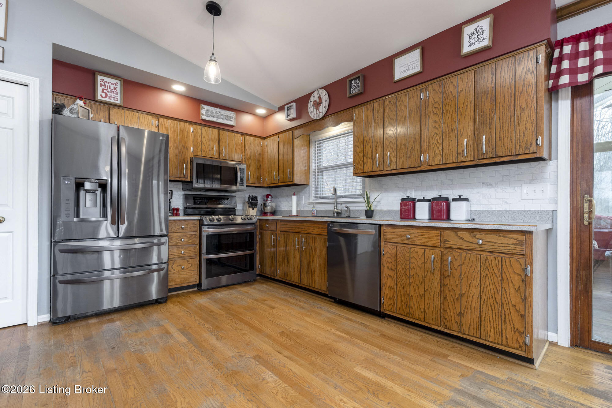 1103 Peaceful Way Property Photo 9