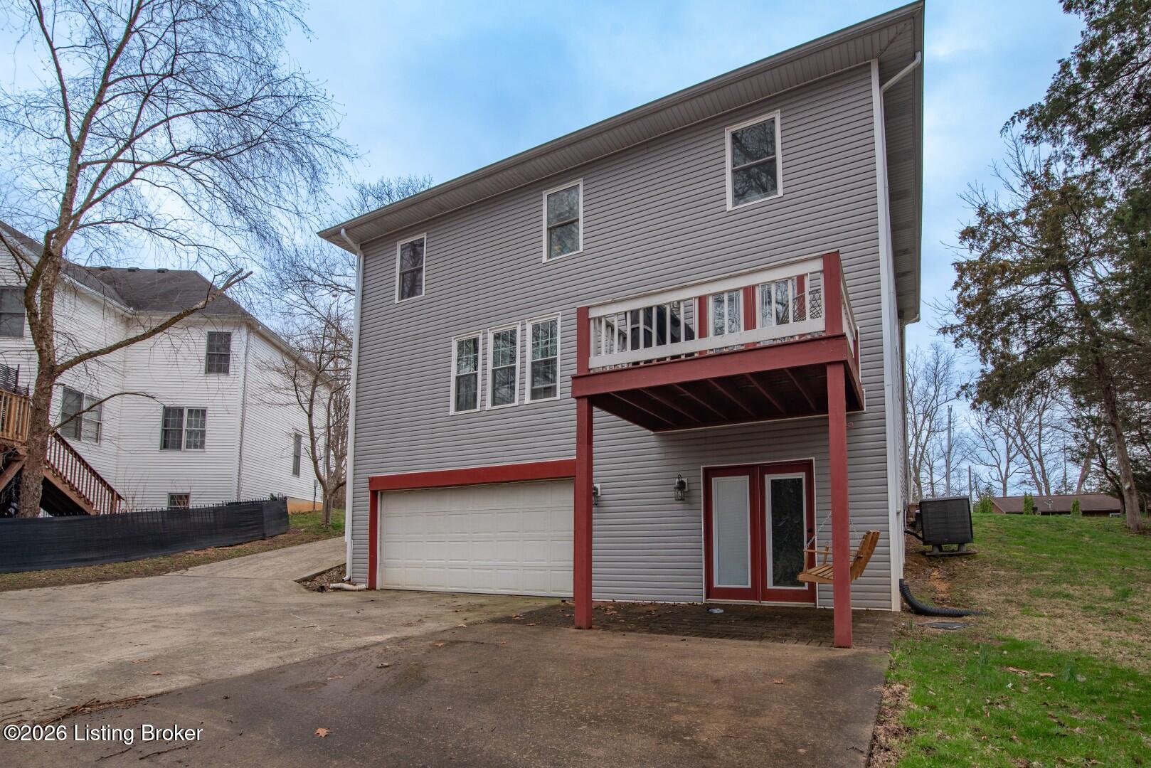 182 Woodview Dr Property Photo 6