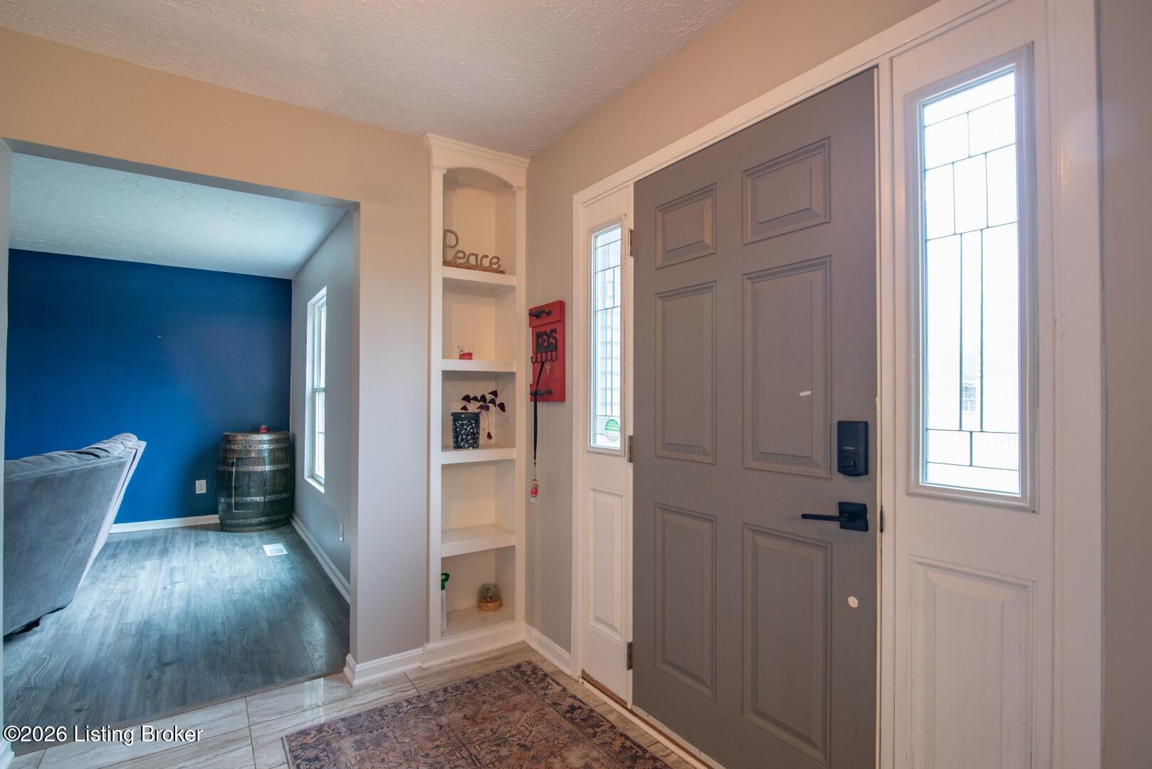 182 Woodview Dr Property Photo 21