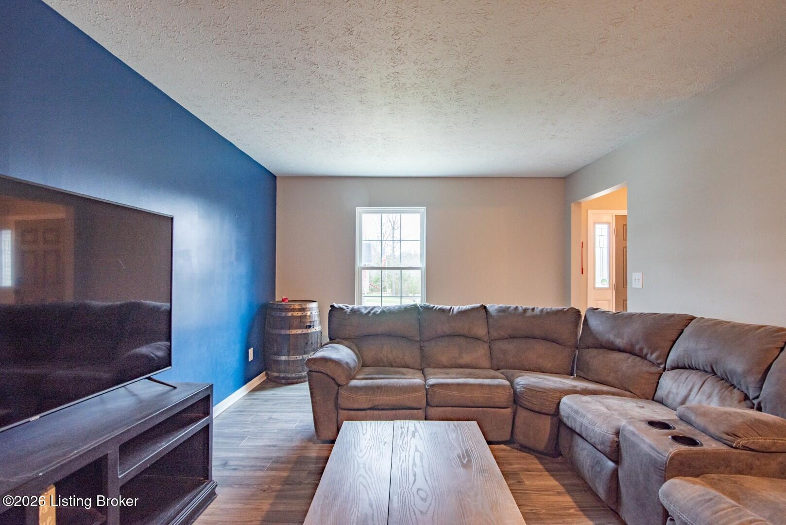 182 Woodview Dr Property Photo 26