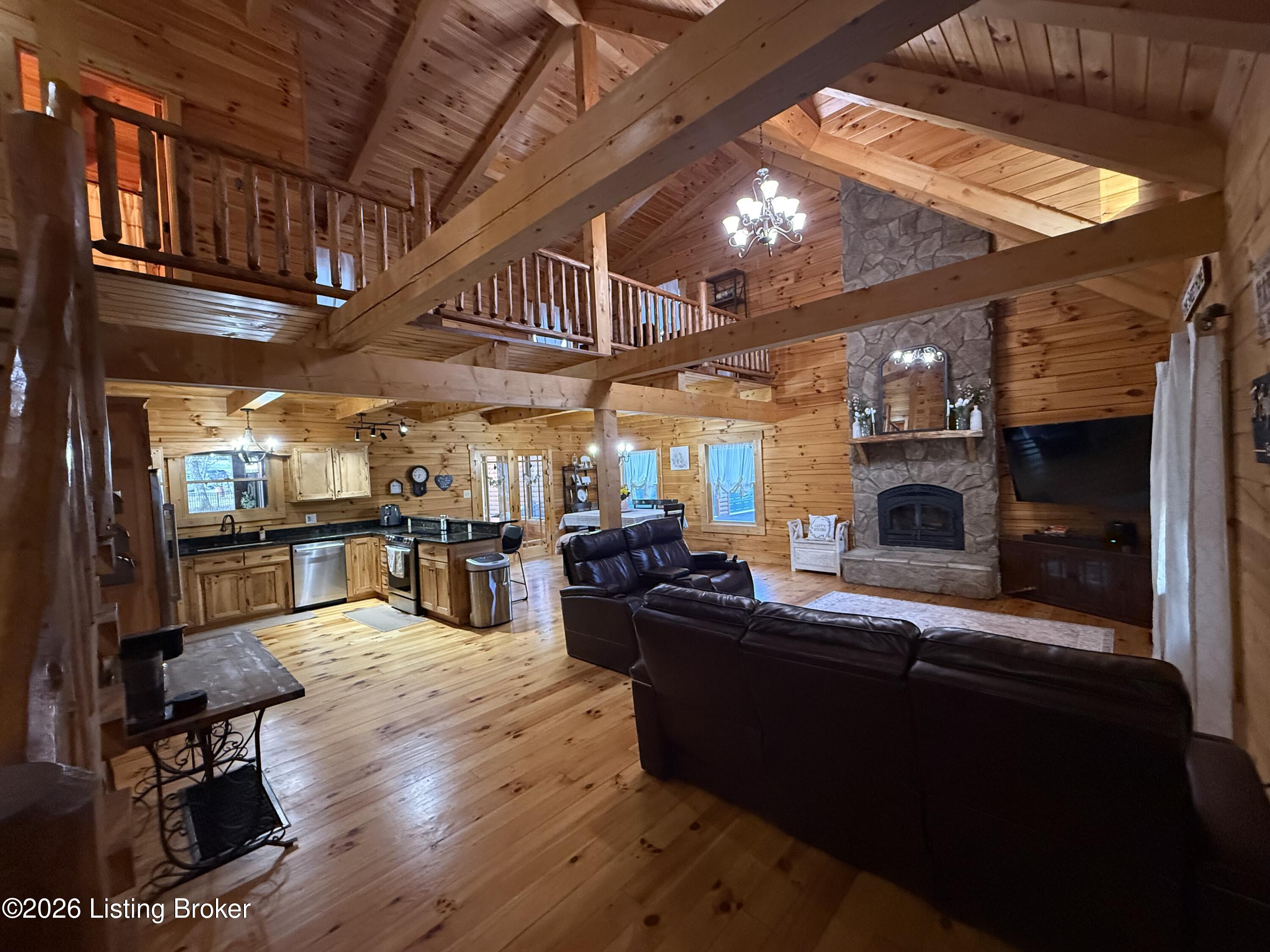 284 Pine Creek Rd Property Photo 23