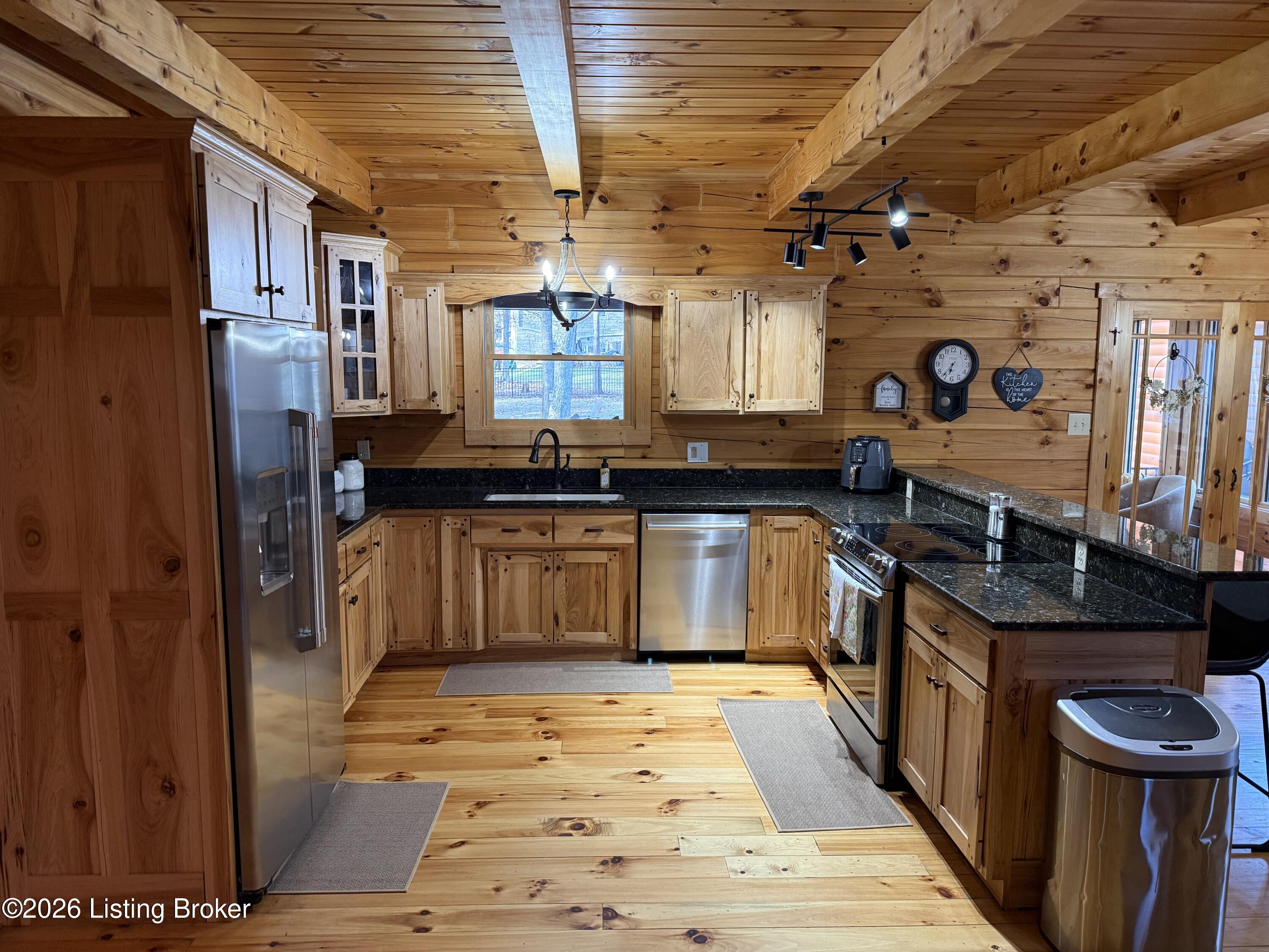 284 Pine Creek Rd Property Photo 25