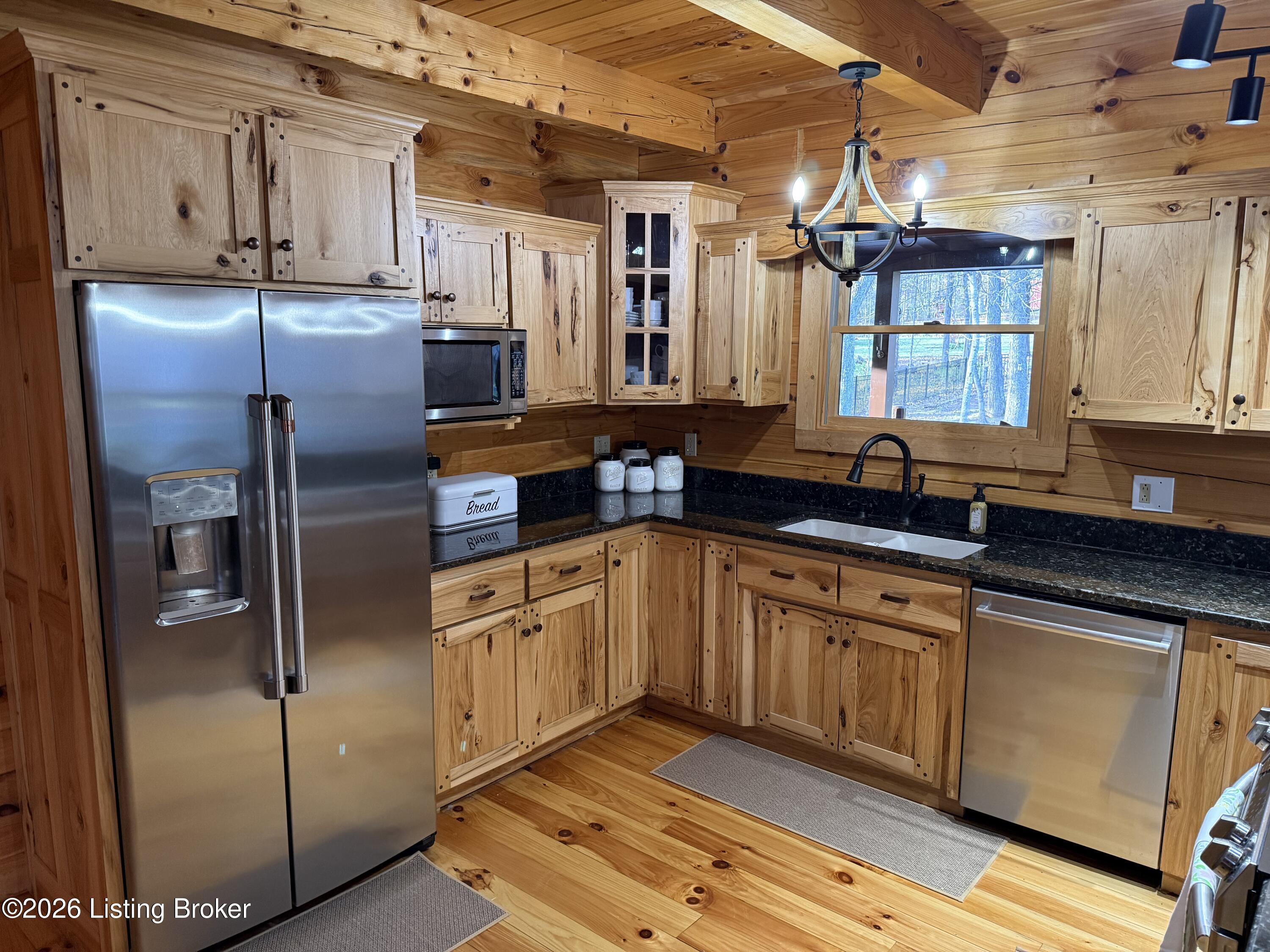 284 Pine Creek Rd Property Photo 26