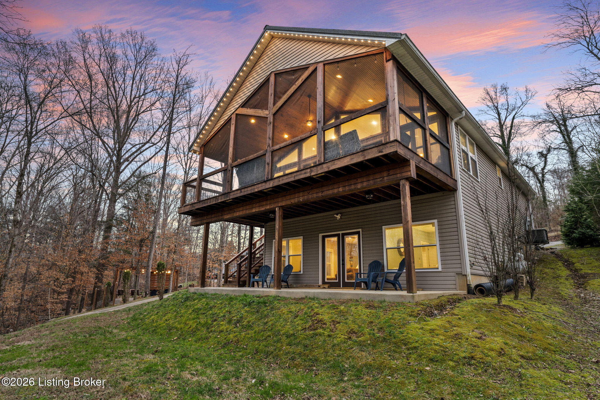 102 Whipperwill Dr