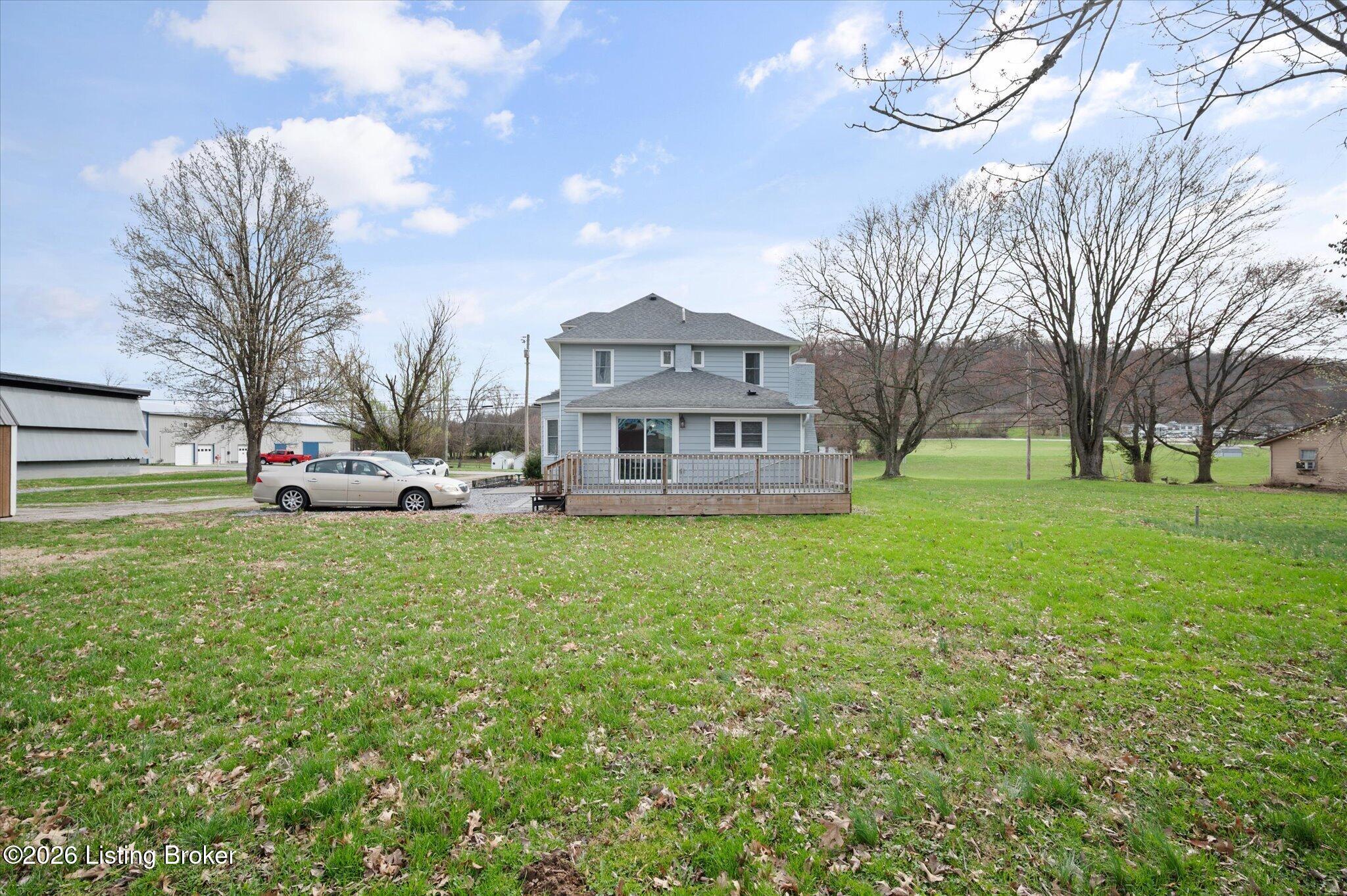 702 11th St Property Photo 8