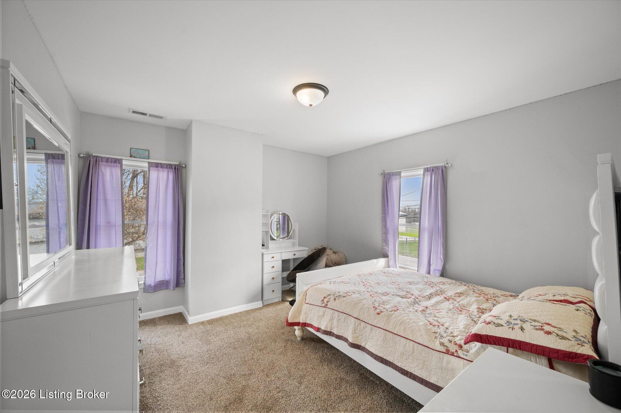 702 11th St Property Photo 23