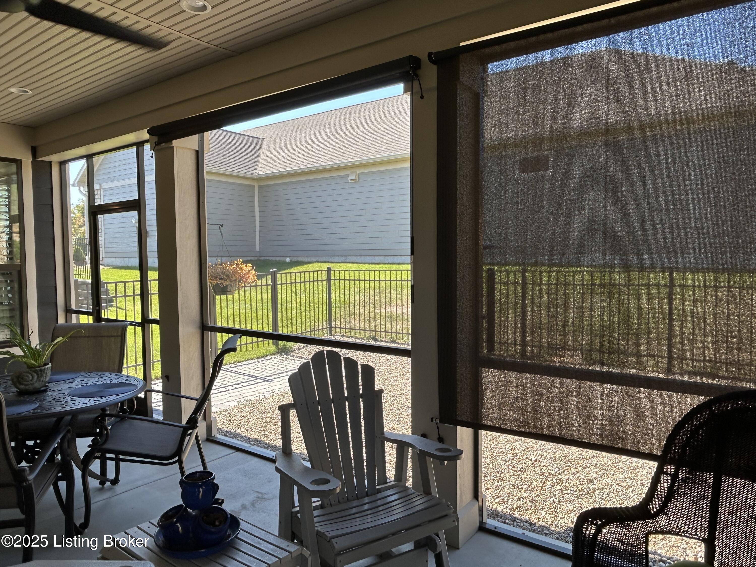 17121 Farrier Dr Property Photo 23