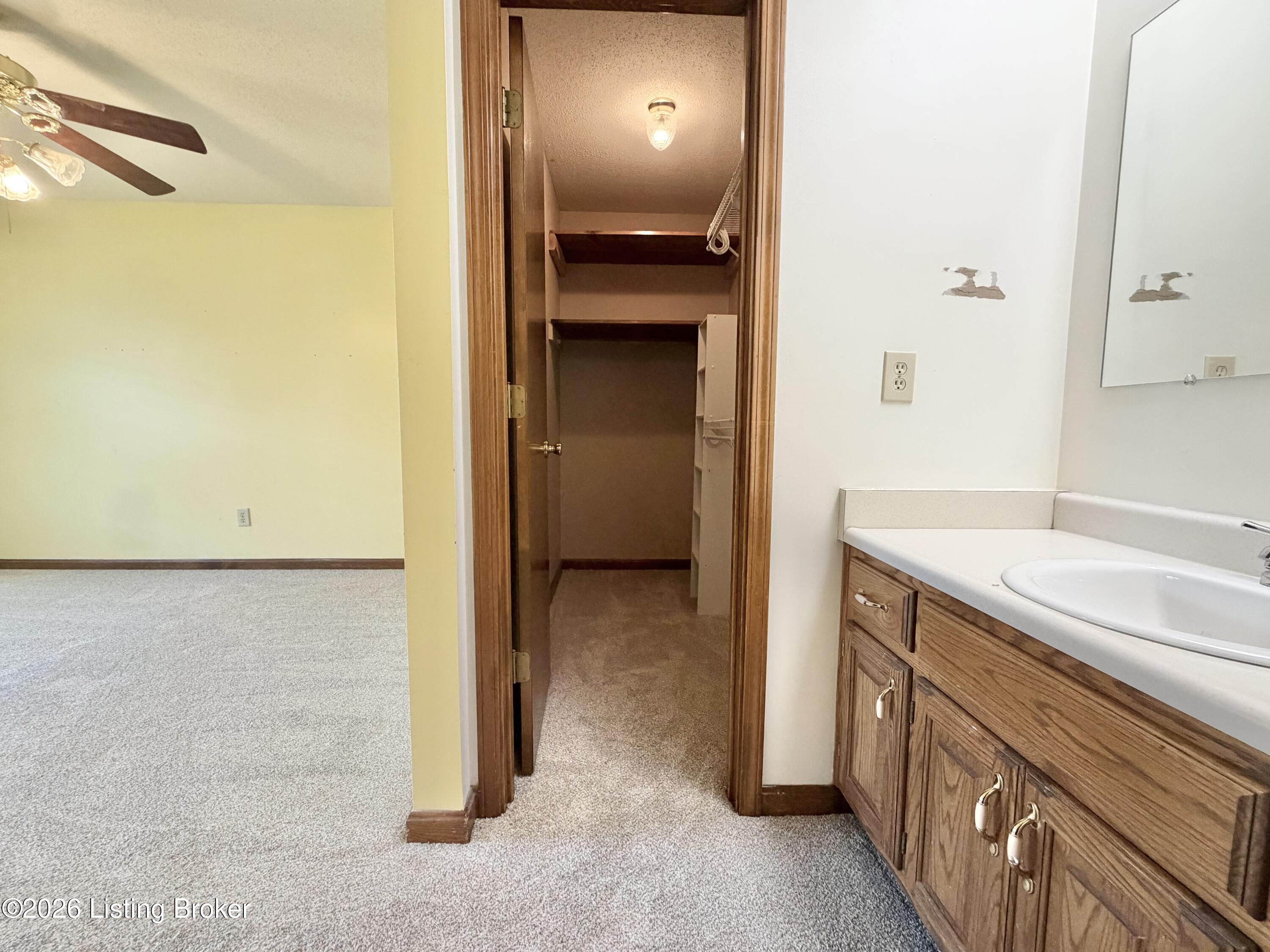 406 College View Dr Property Photo 5