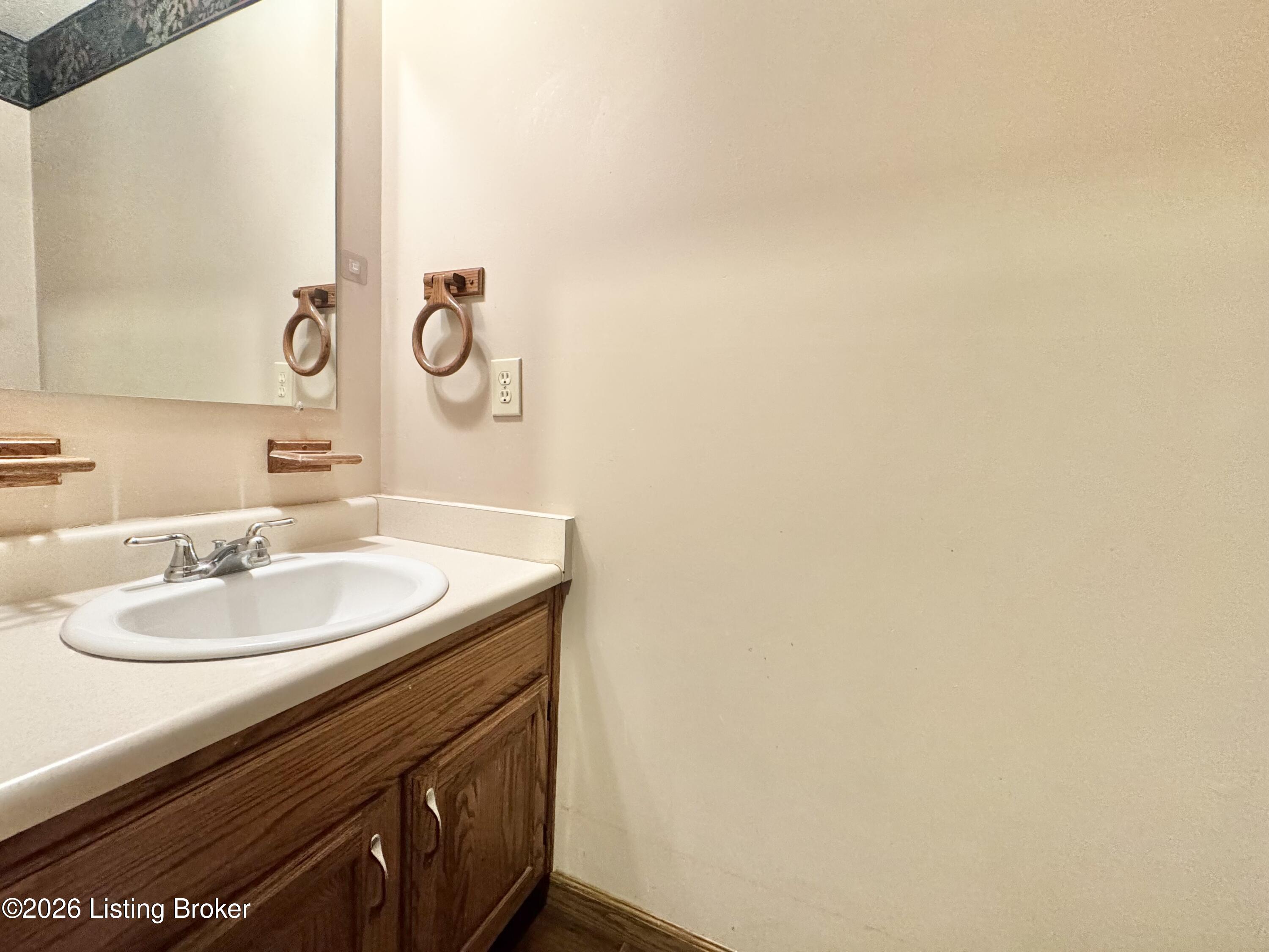 406 College View Dr Property Photo 8