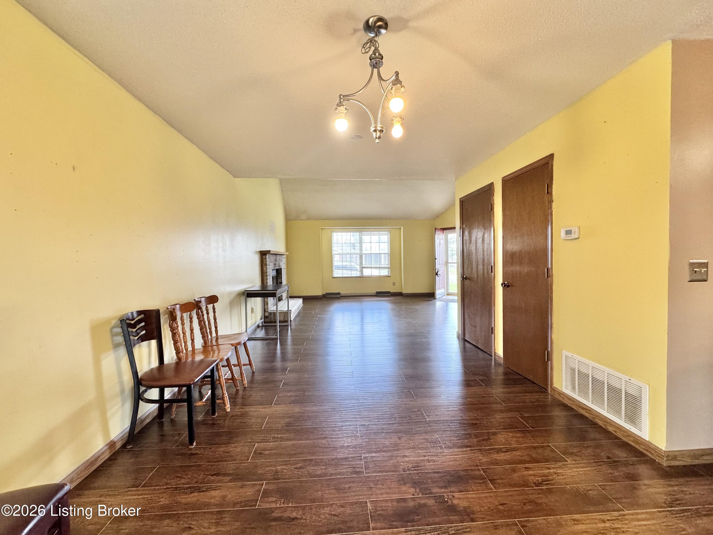 406 College View Dr Property Photo 12