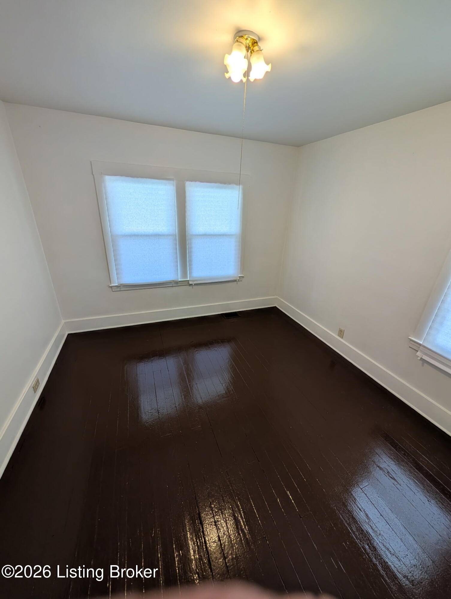 805 S 42nd St Property Photo 11